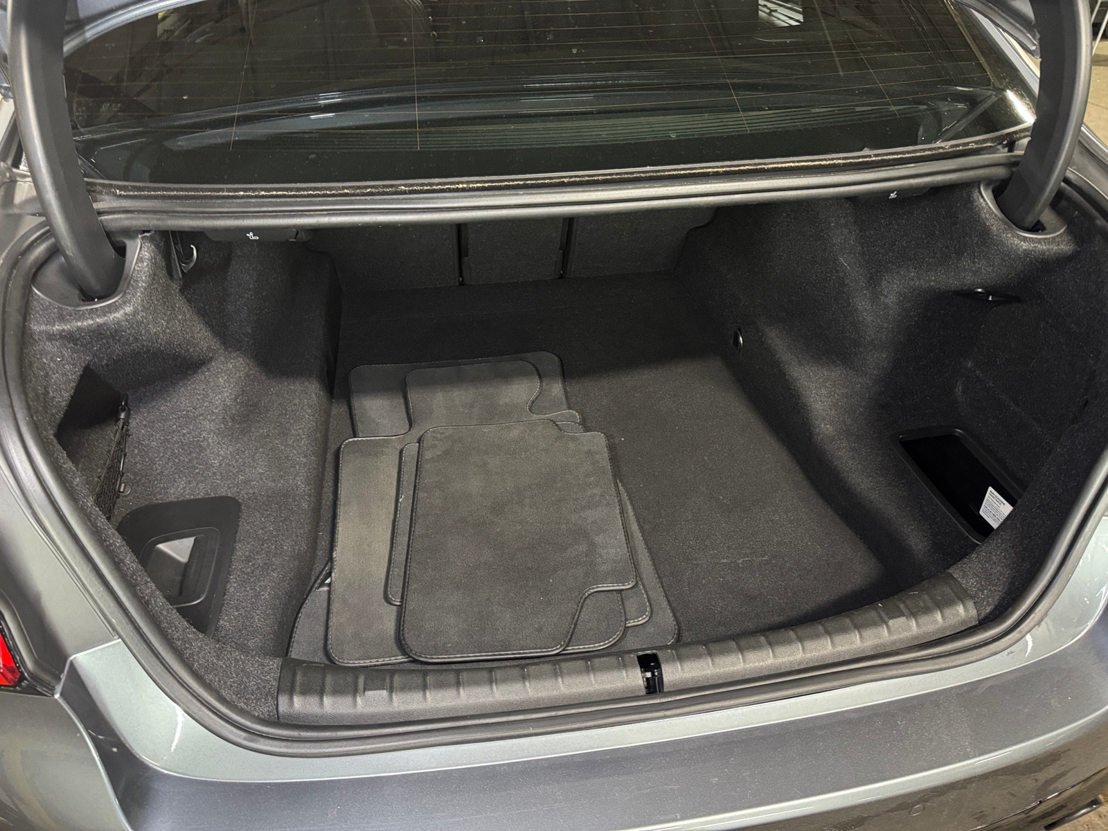 Thumbnail: 2019 BMW M5 - 6