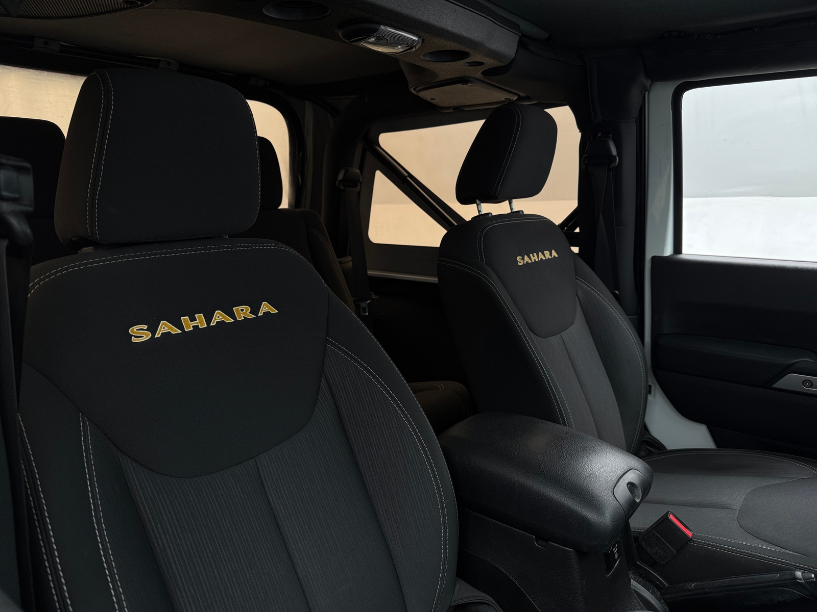 Thumbnail: 2015 Jeep Wrangler - 2