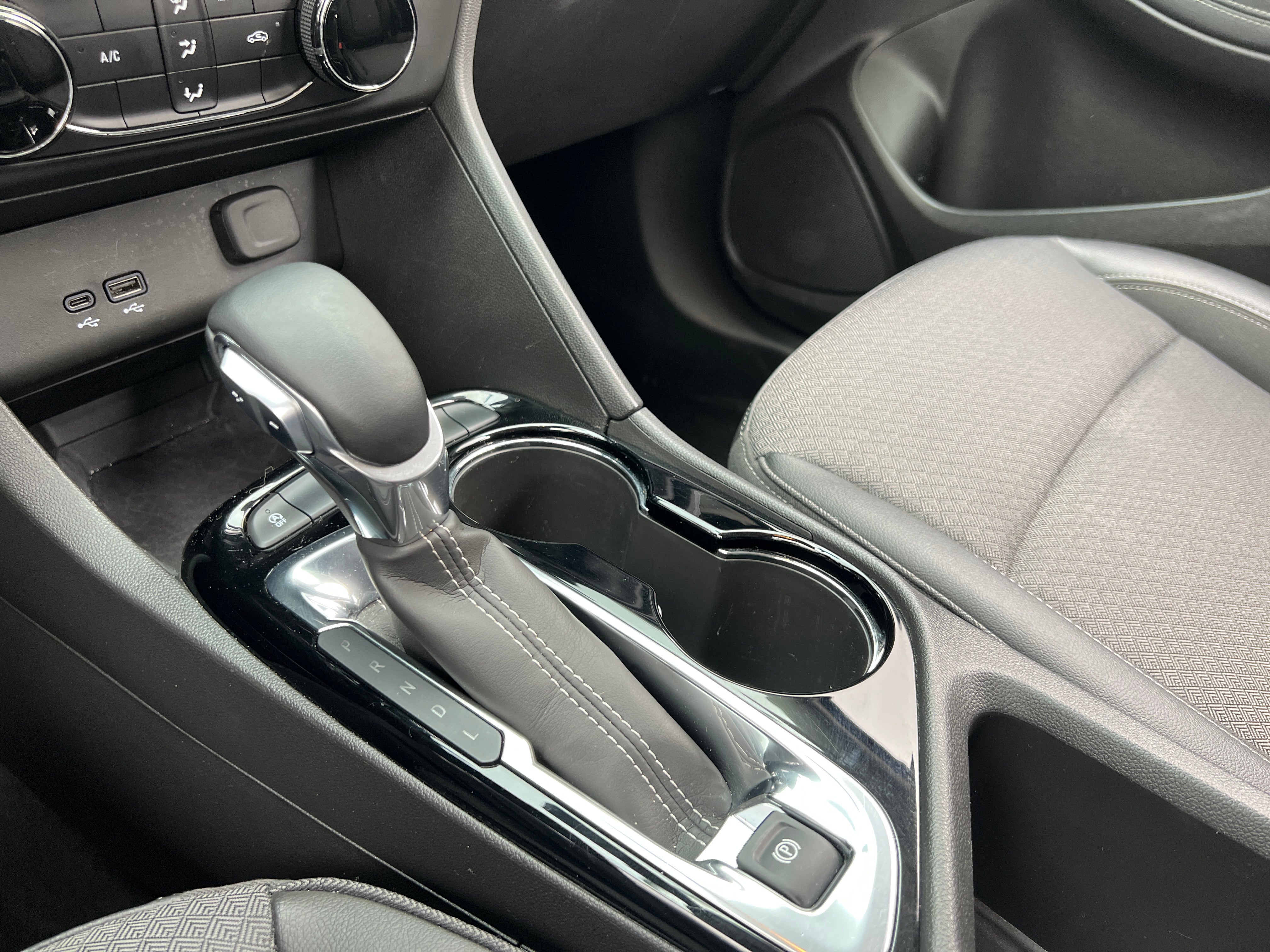 2025 Buick Encore GX Preferred - Photo 3