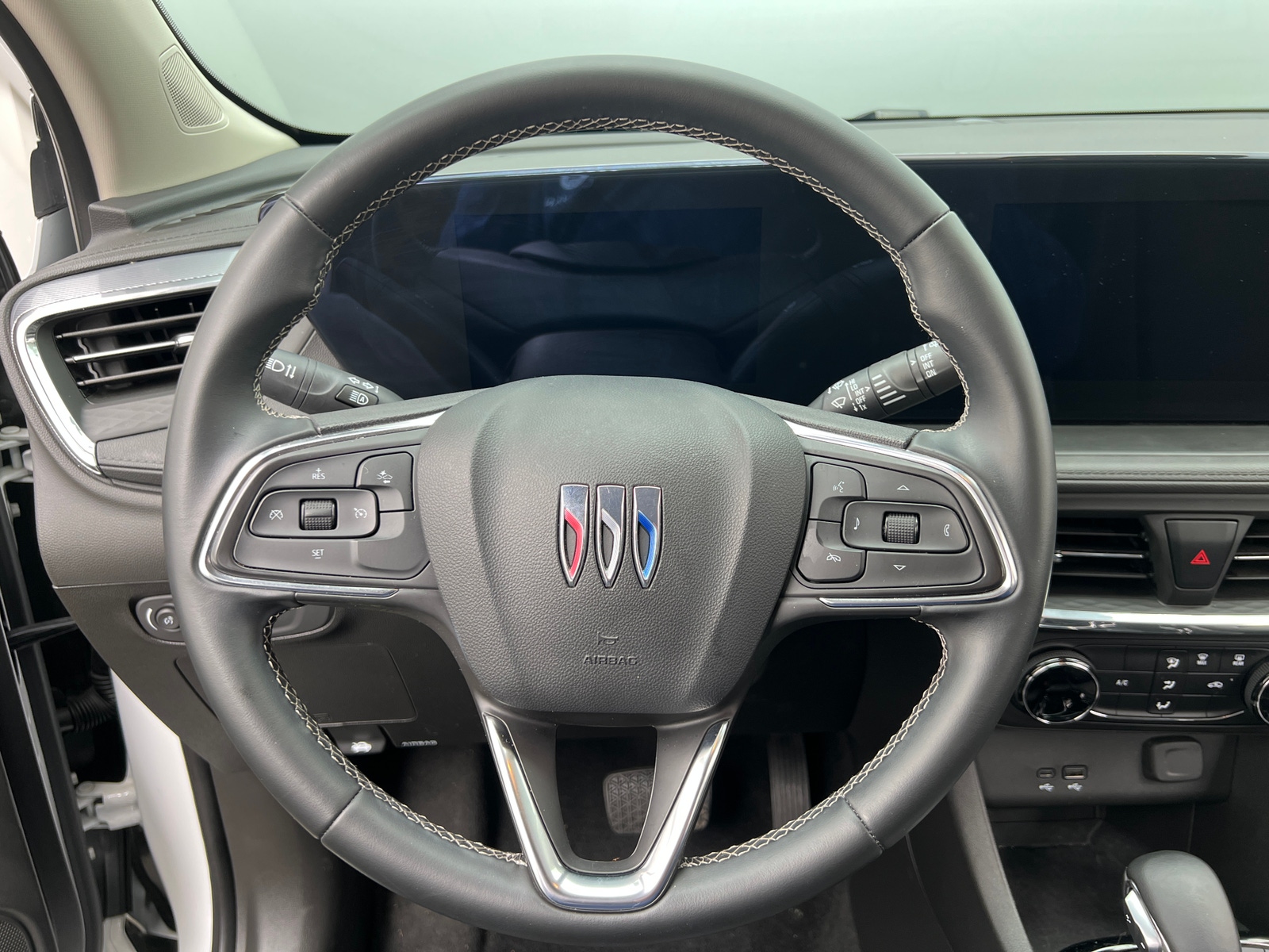 Thumbnail: 2025 Buick Encore GX - 5