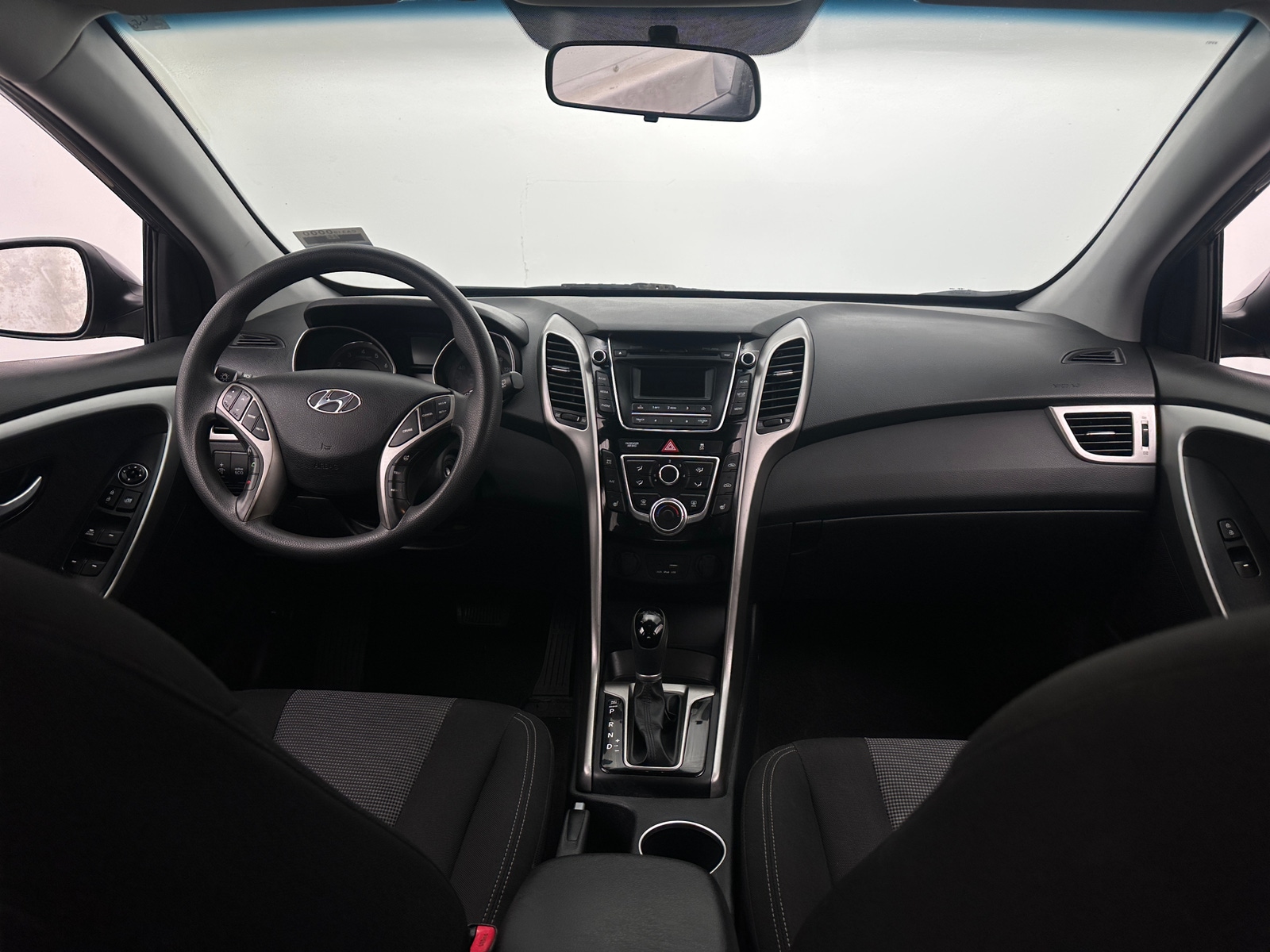 Thumbnail: 2016 Hyundai Elantra - 3