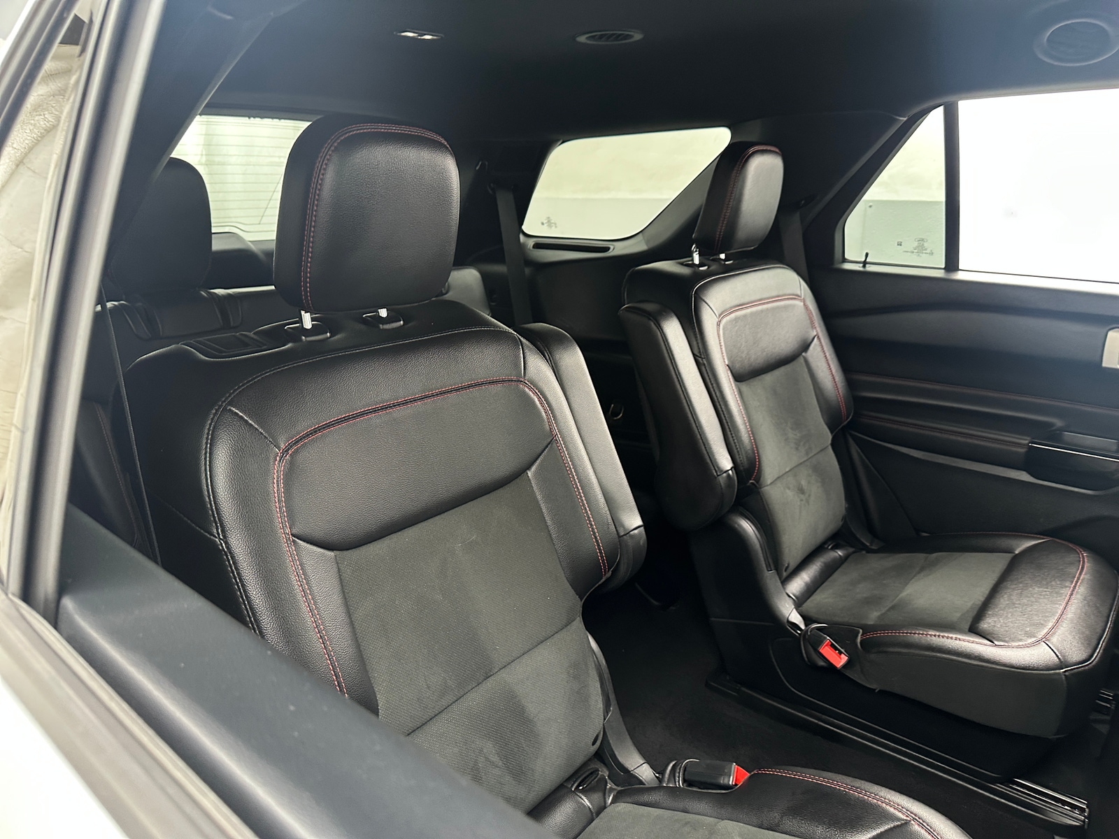 Thumbnail: 2022 Ford Explorer - 6