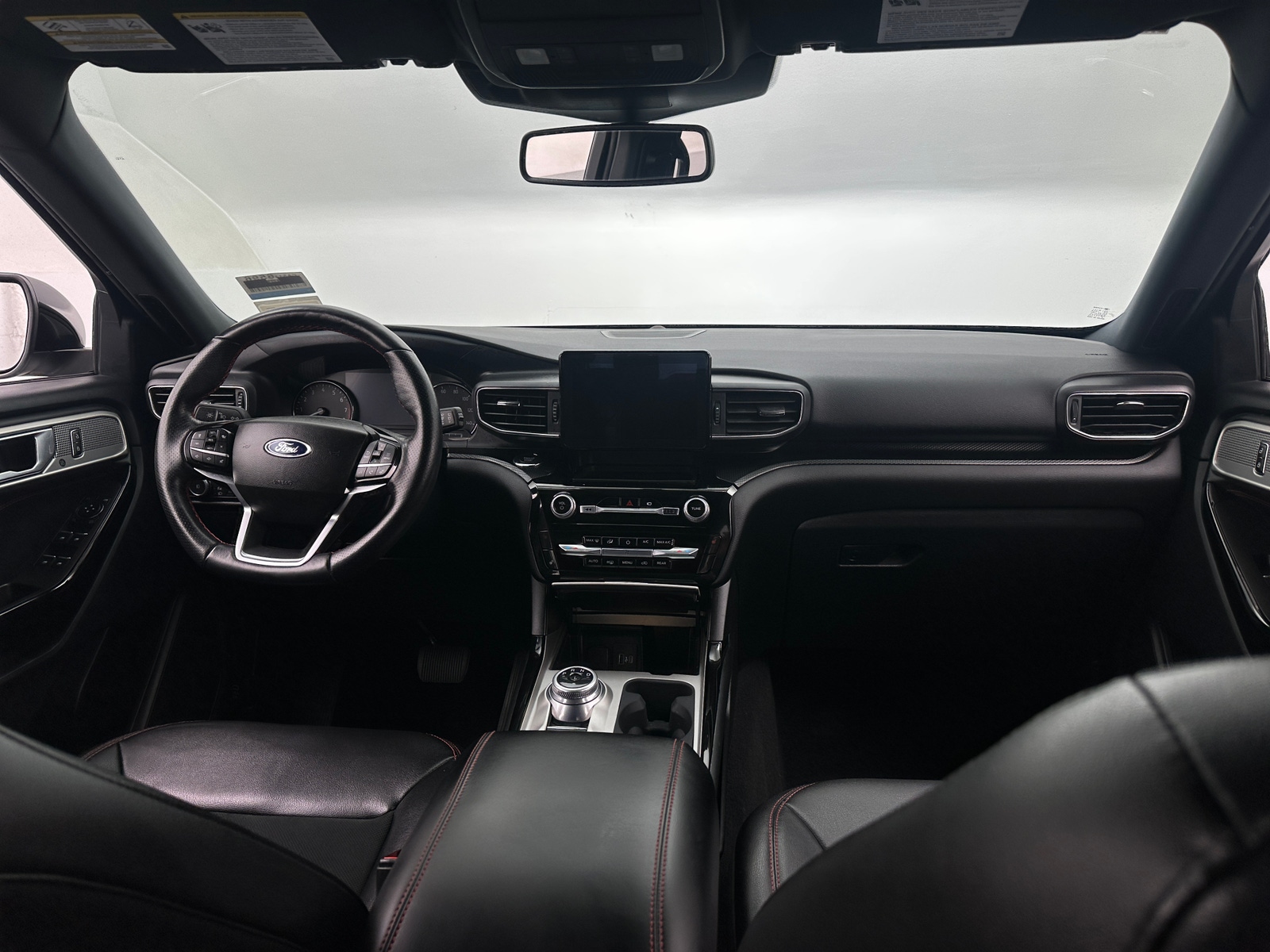 Thumbnail: 2022 Ford Explorer - 3