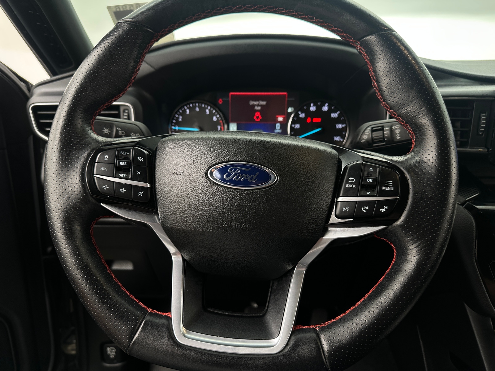 Thumbnail: 2022 Ford Explorer - 5