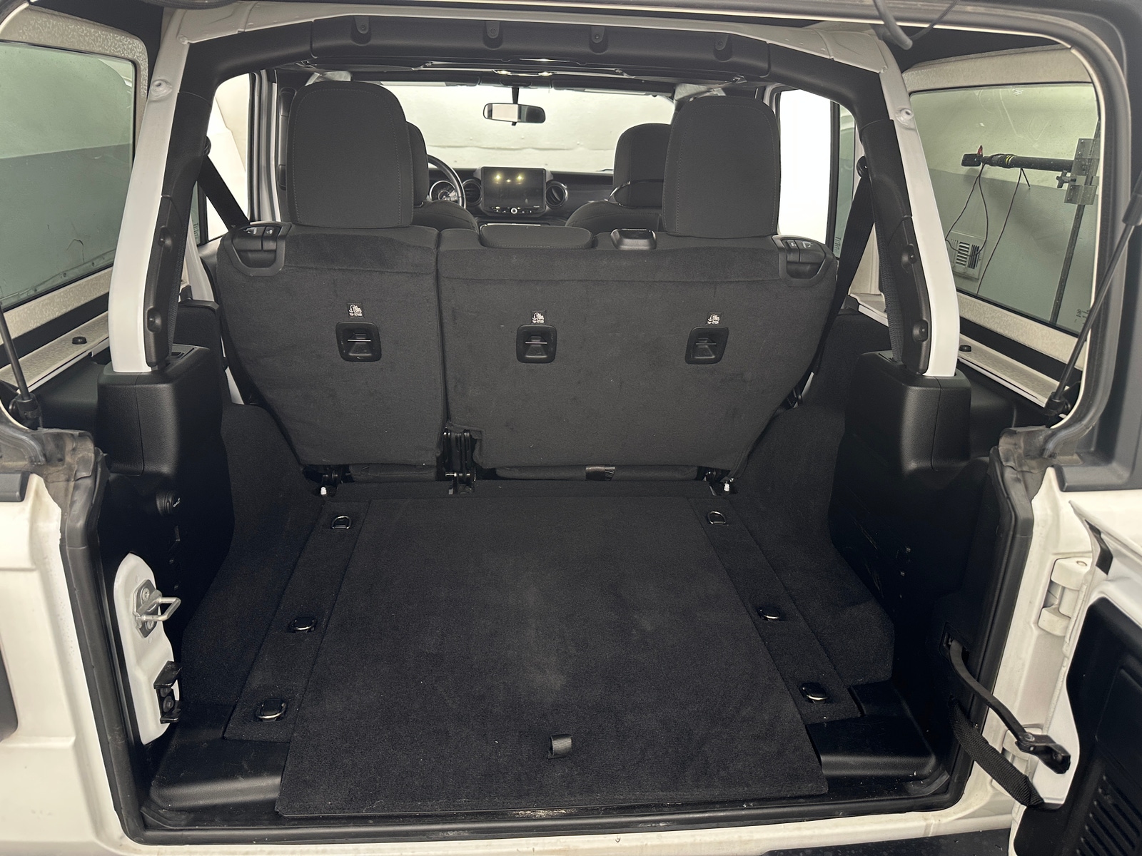 Thumbnail: 2020 Jeep Wrangler - 7