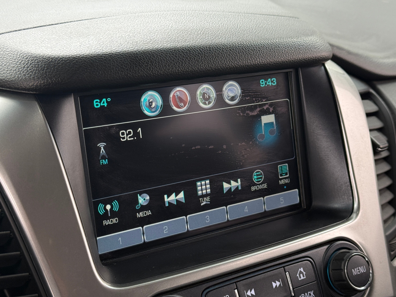 Thumbnail: 2017 Chevrolet Tahoe - 4