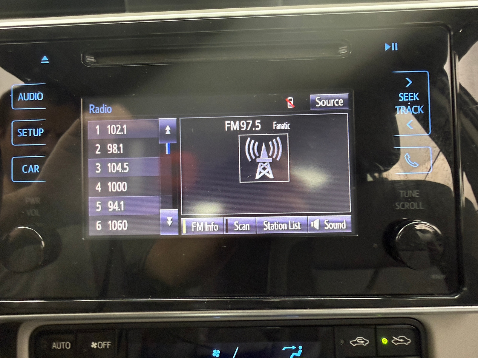 Thumbnail: 2019 Toyota Corolla - 4