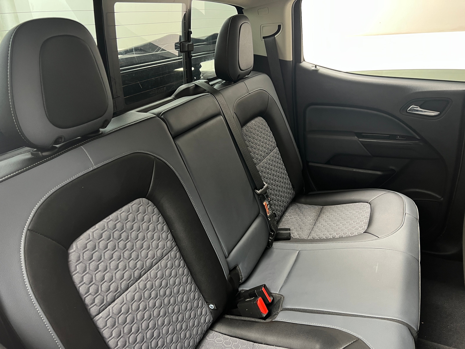 Thumbnail: 2021 Chevrolet Colorado - 6