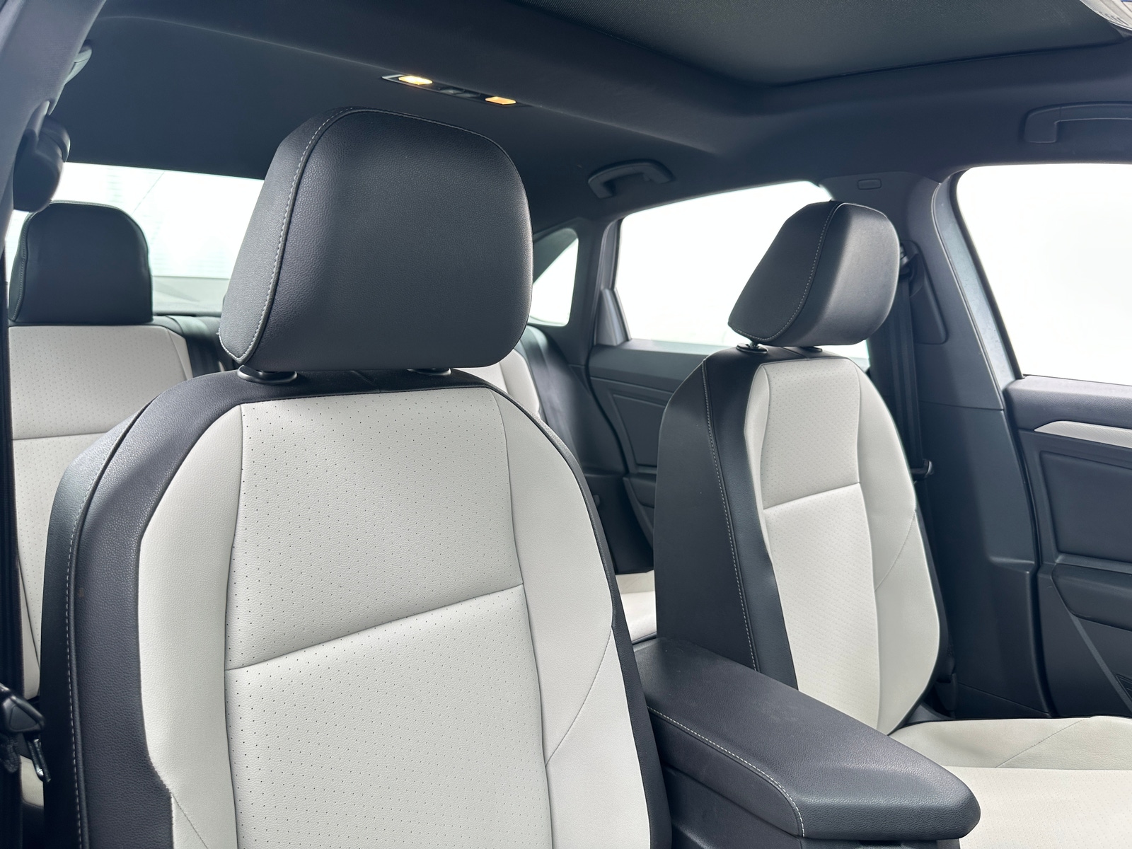 Thumbnail: 2019 Volkswagen Jetta - 2