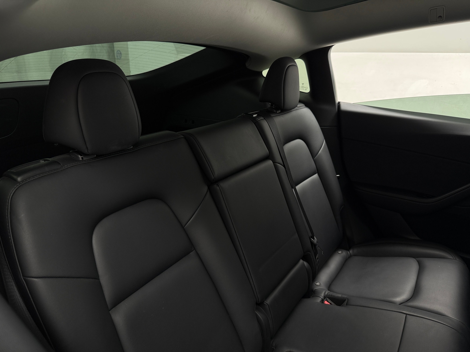 Thumbnail: 2021 Tesla Model Y - 4