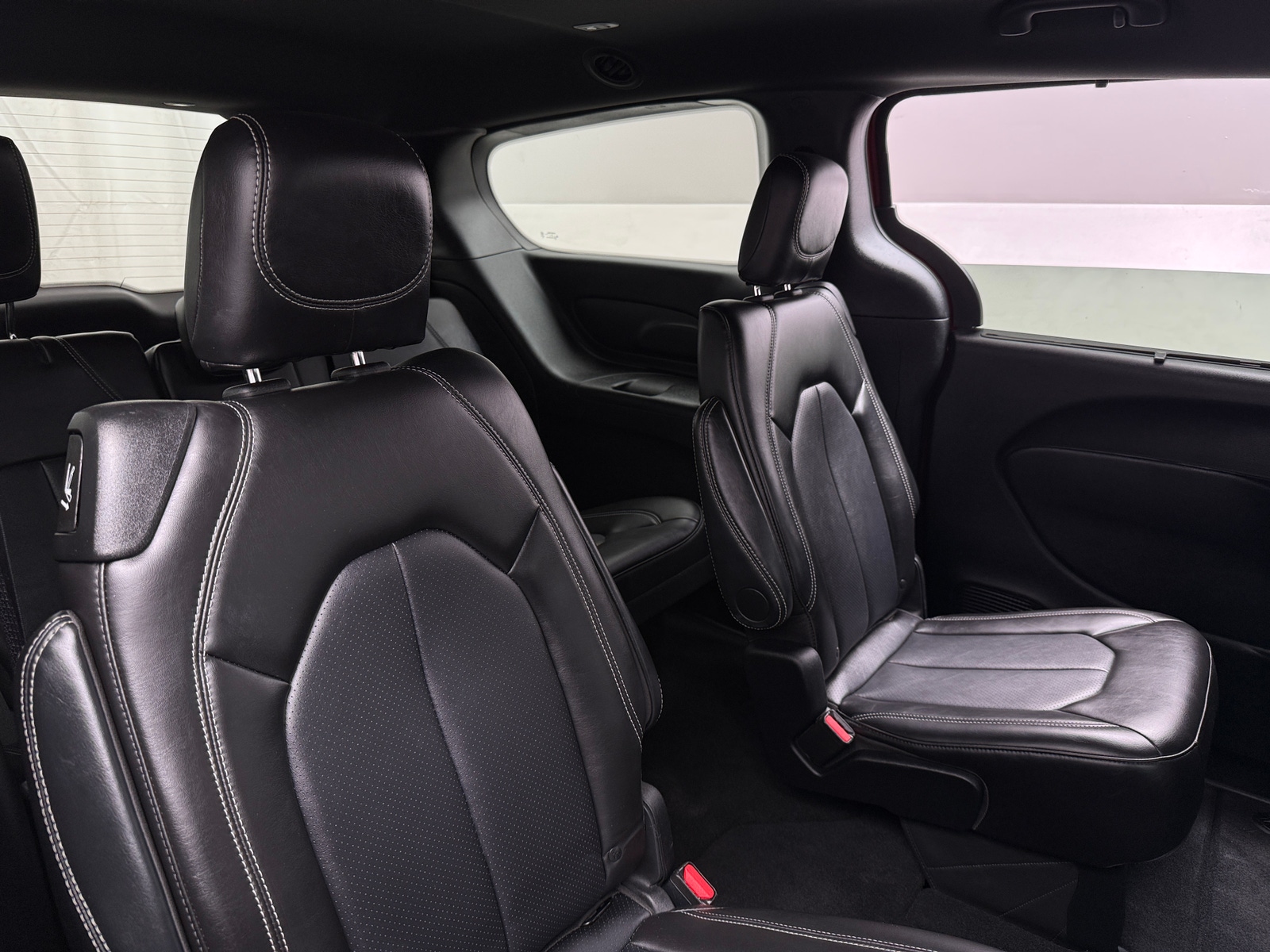 Thumbnail: 2025 Chrysler Pacifica - 5