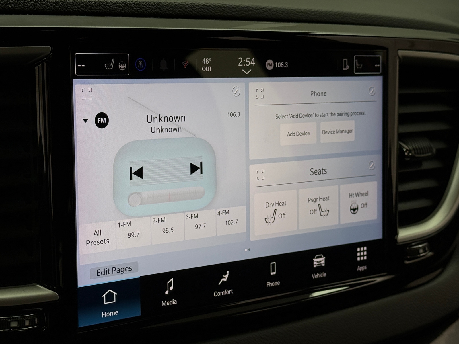 Thumbnail: 2025 Chrysler Pacifica - 3