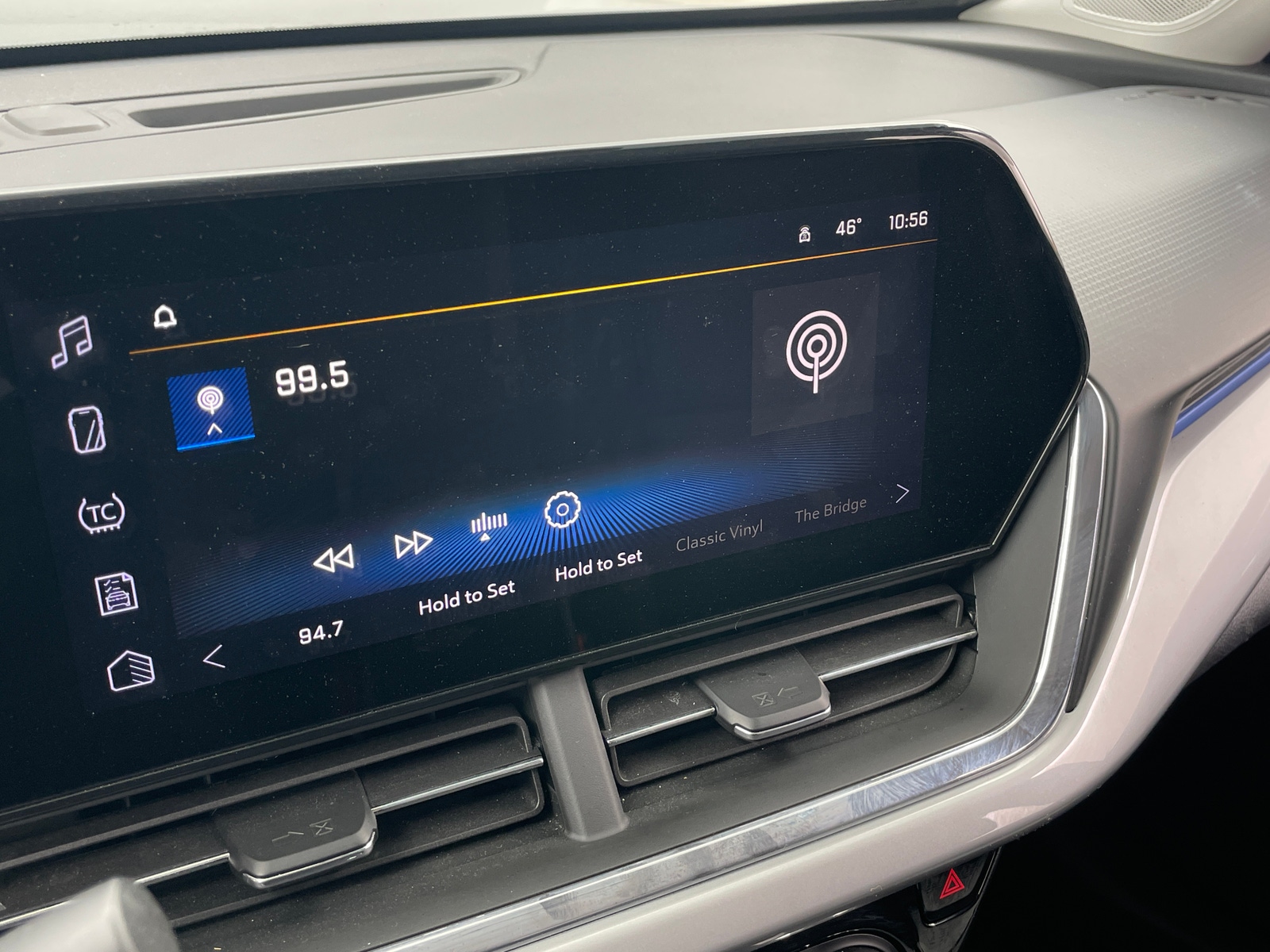 Thumbnail: 2025 Chevrolet Trax - 4