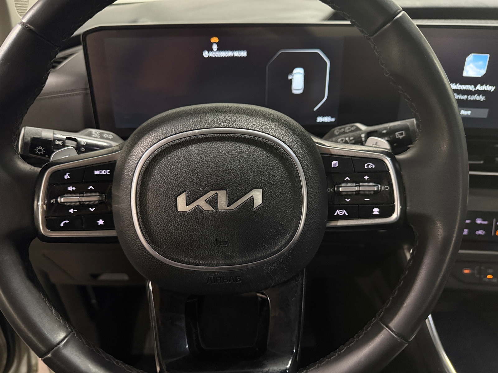 Thumbnail: 2025 Kia Carnival - 4