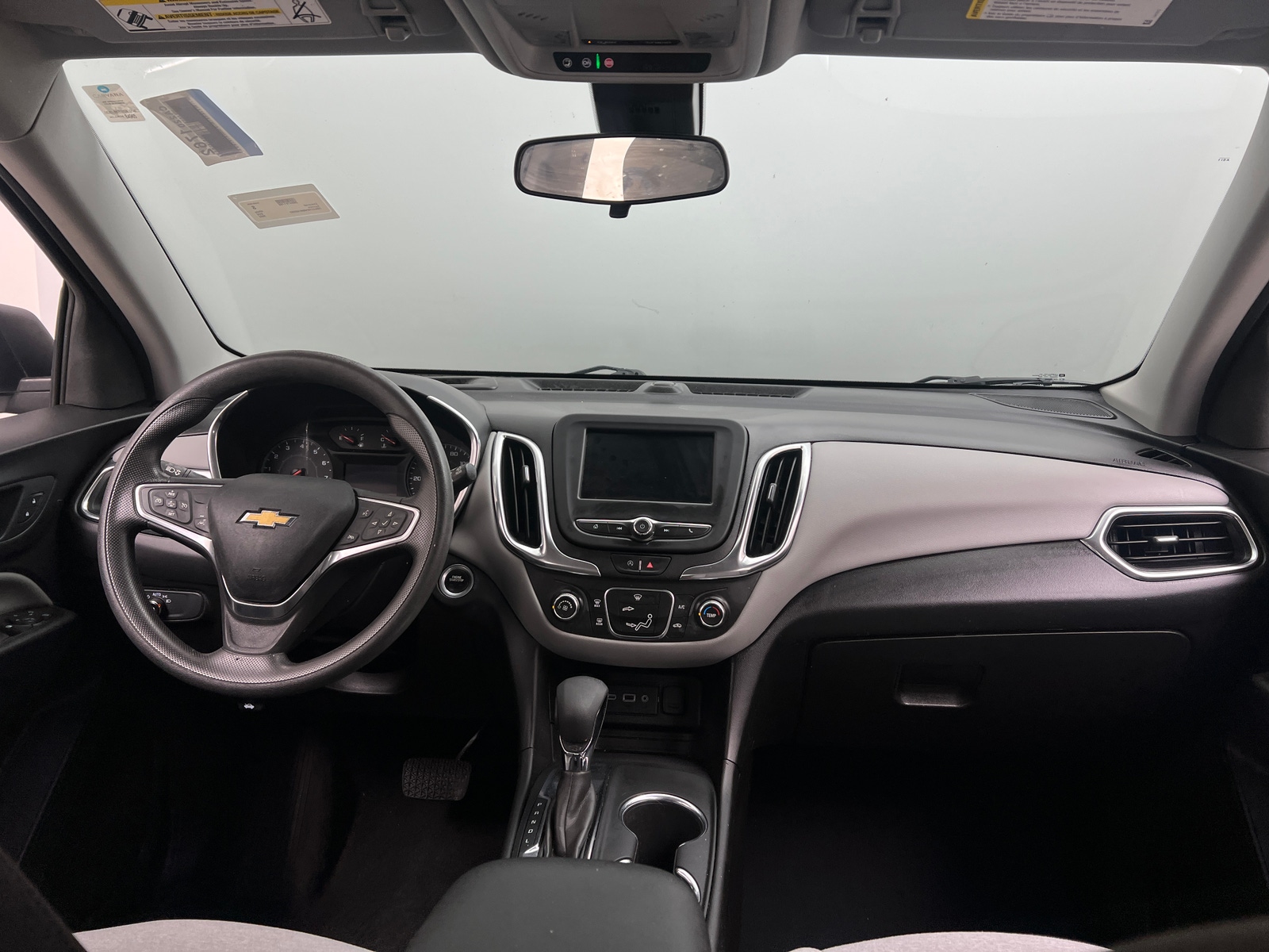 Thumbnail: 2022 Chevrolet Equinox - 3