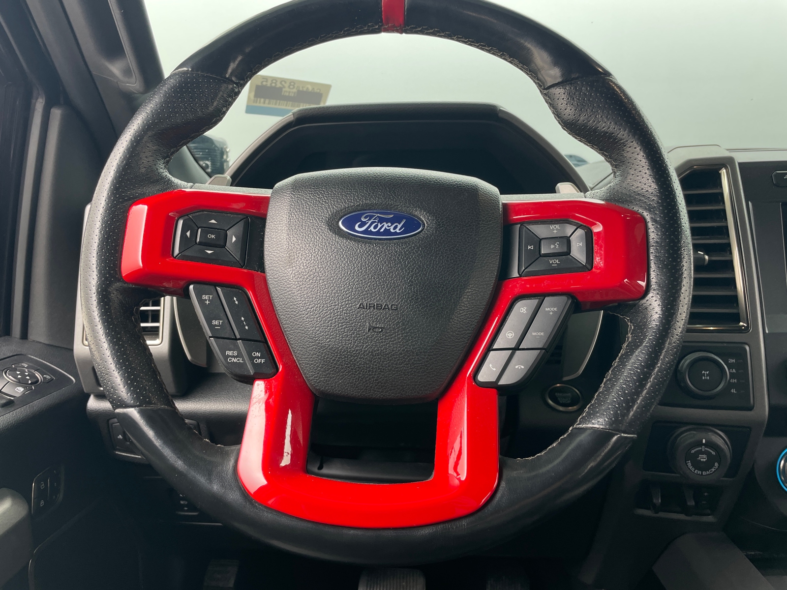 Thumbnail: 2018 Ford Econoline - 4