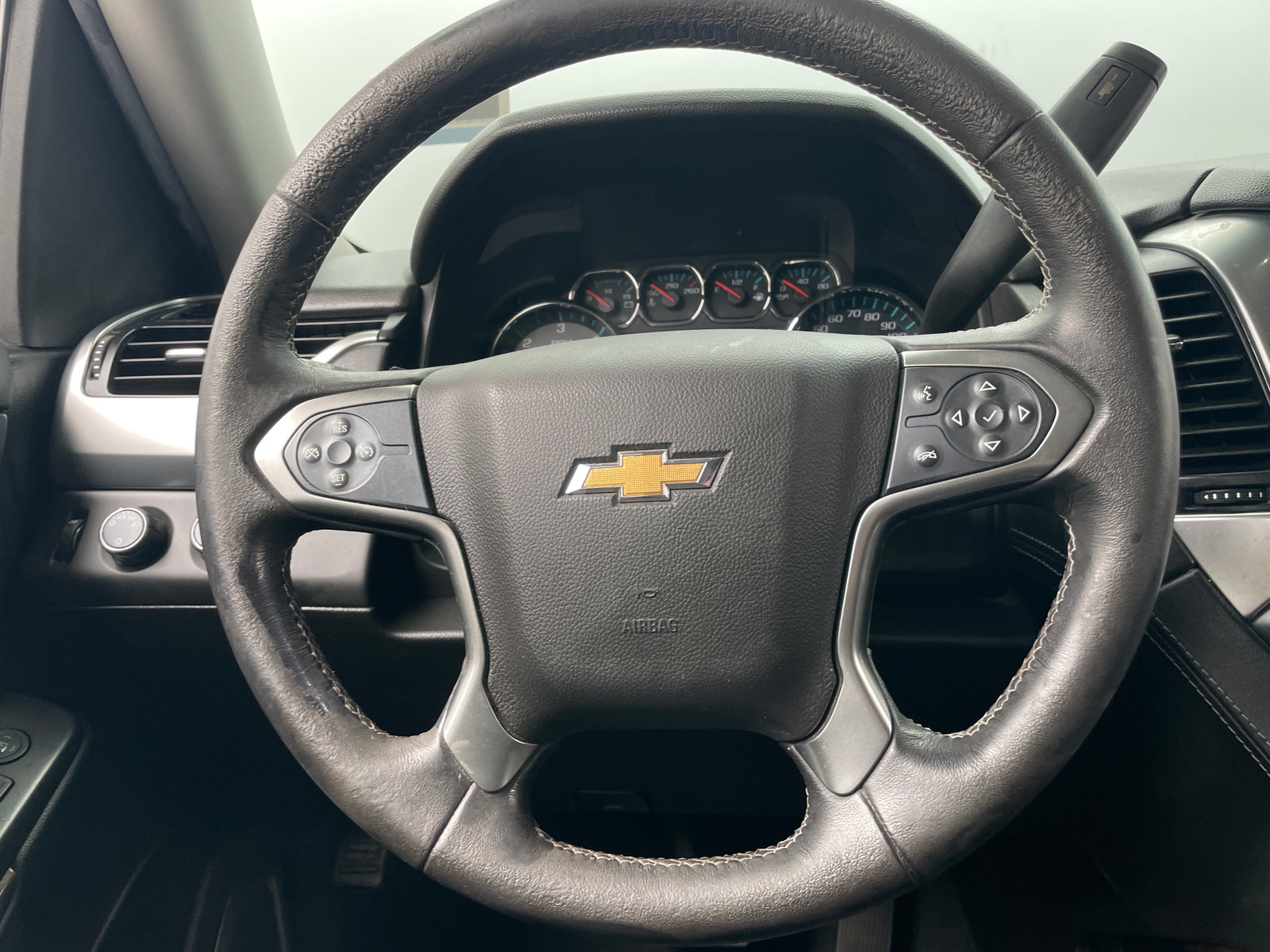 Thumbnail: 2019 Chevrolet Tahoe - 5