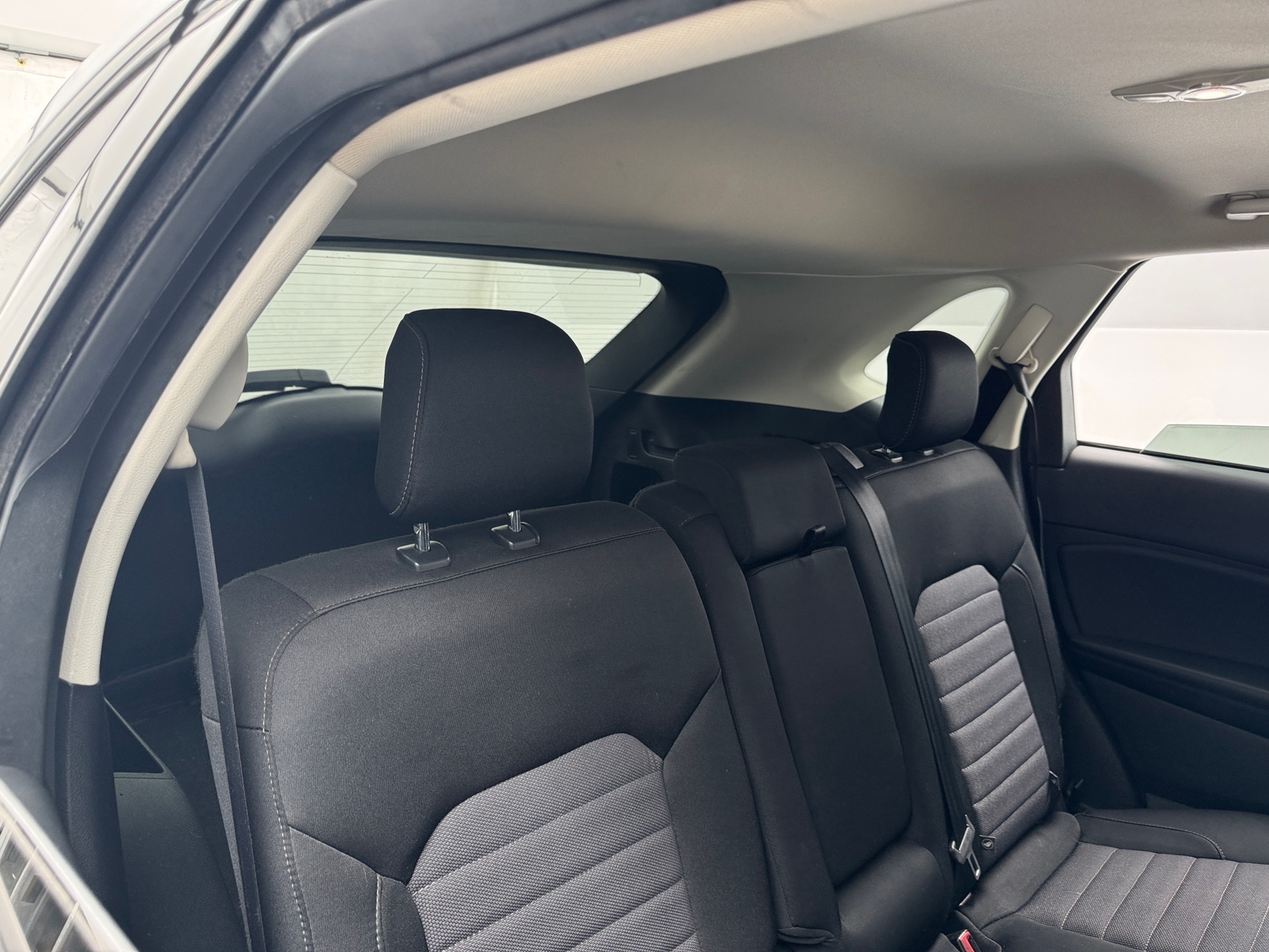 Thumbnail: 2020 Ford Edge - 6