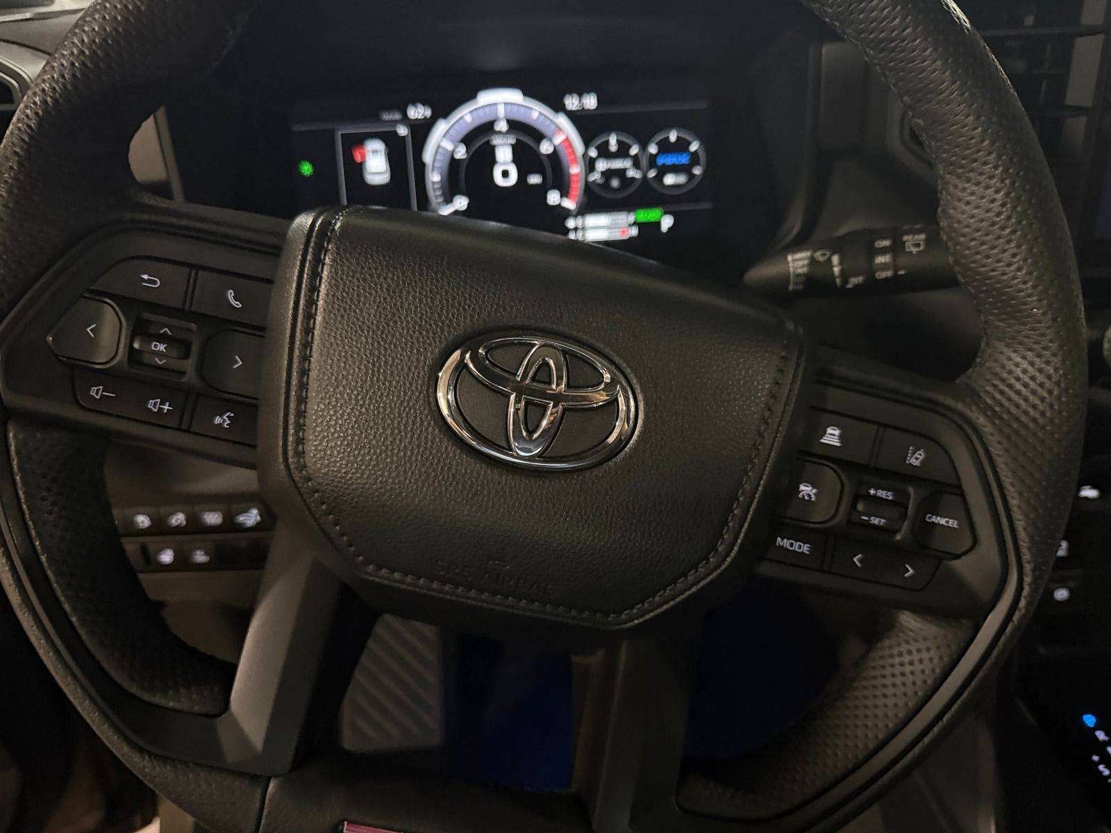 Thumbnail: 2025 Toyota Sequoia - 4