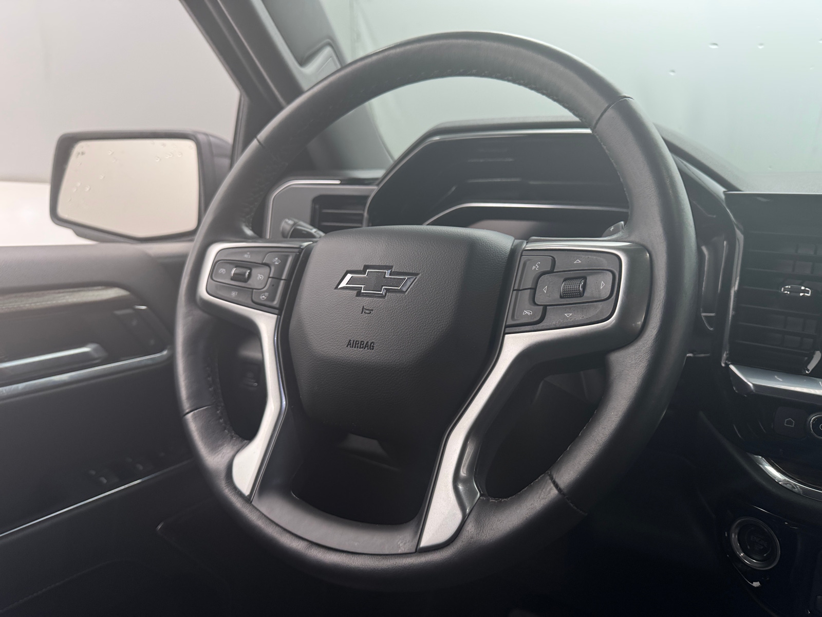 Thumbnail: 2023 Chevrolet Silverado 1500 - 5