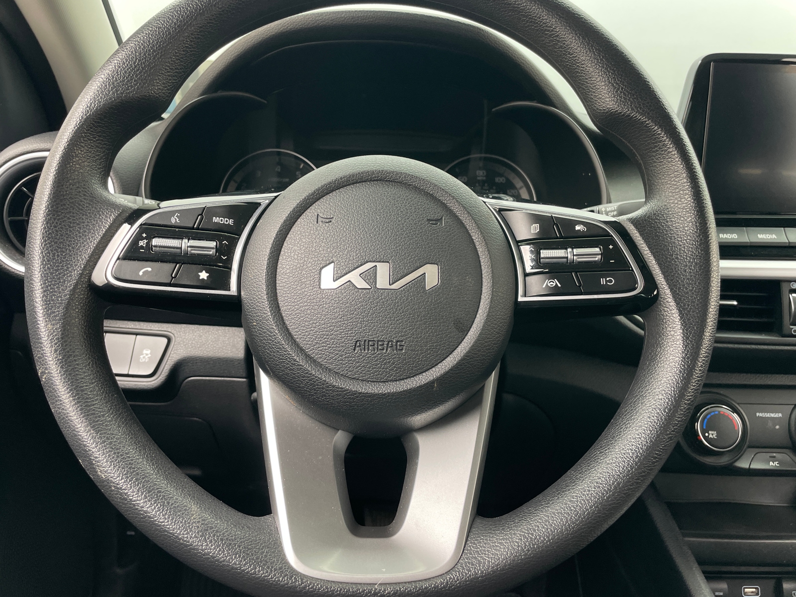 Thumbnail: 2024 Kia Forte - 5