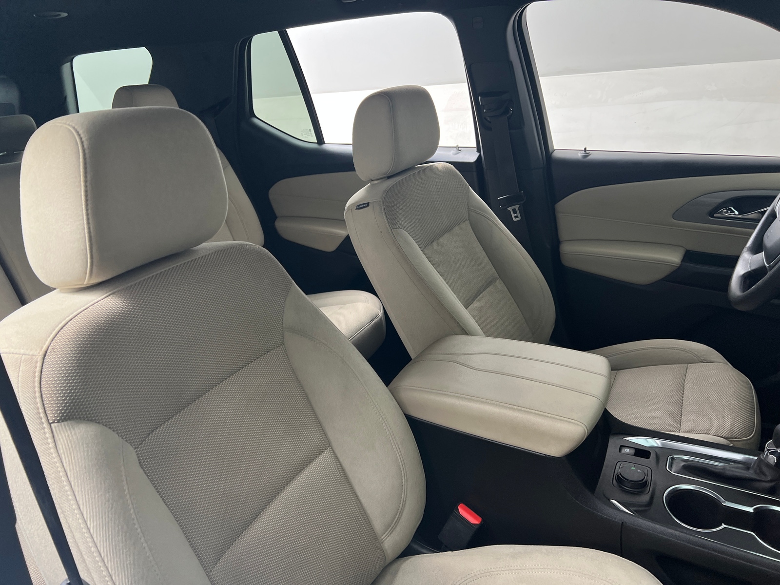 Thumbnail: 2023 Chevrolet Traverse - 2