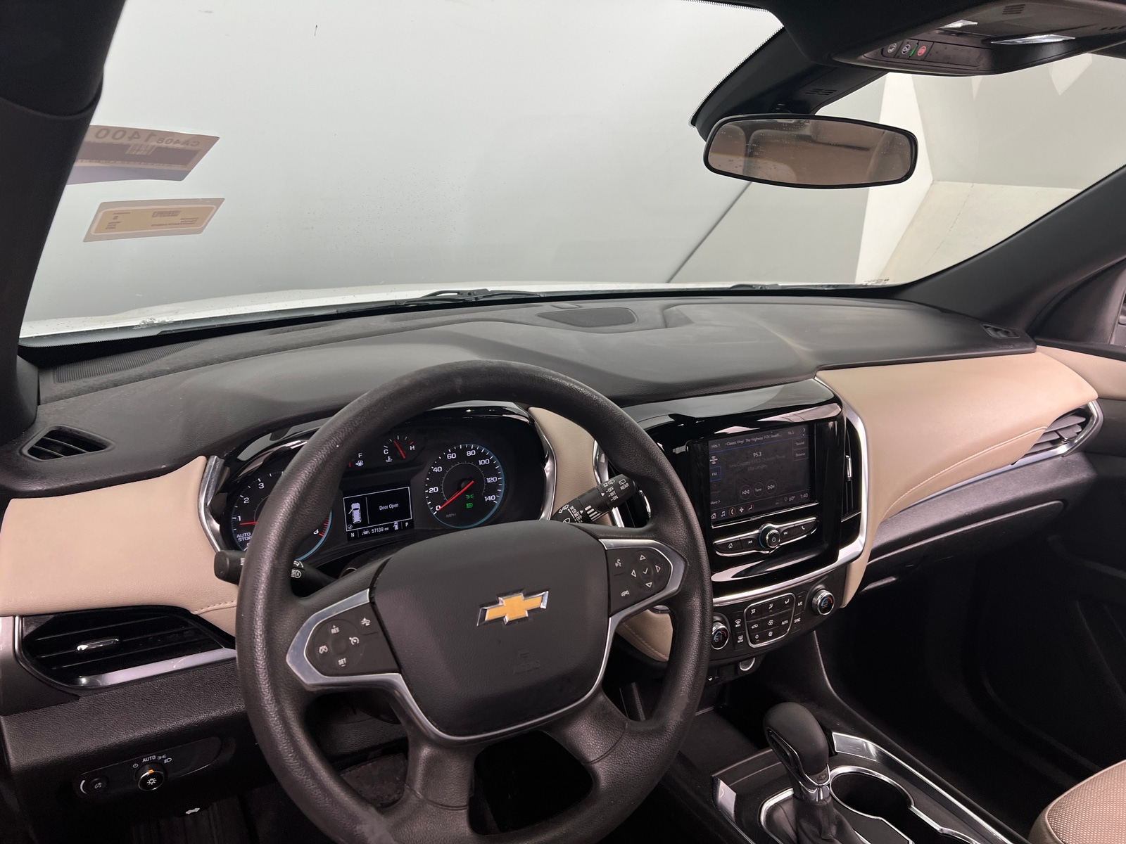 Thumbnail: 2023 Chevrolet Traverse - 3