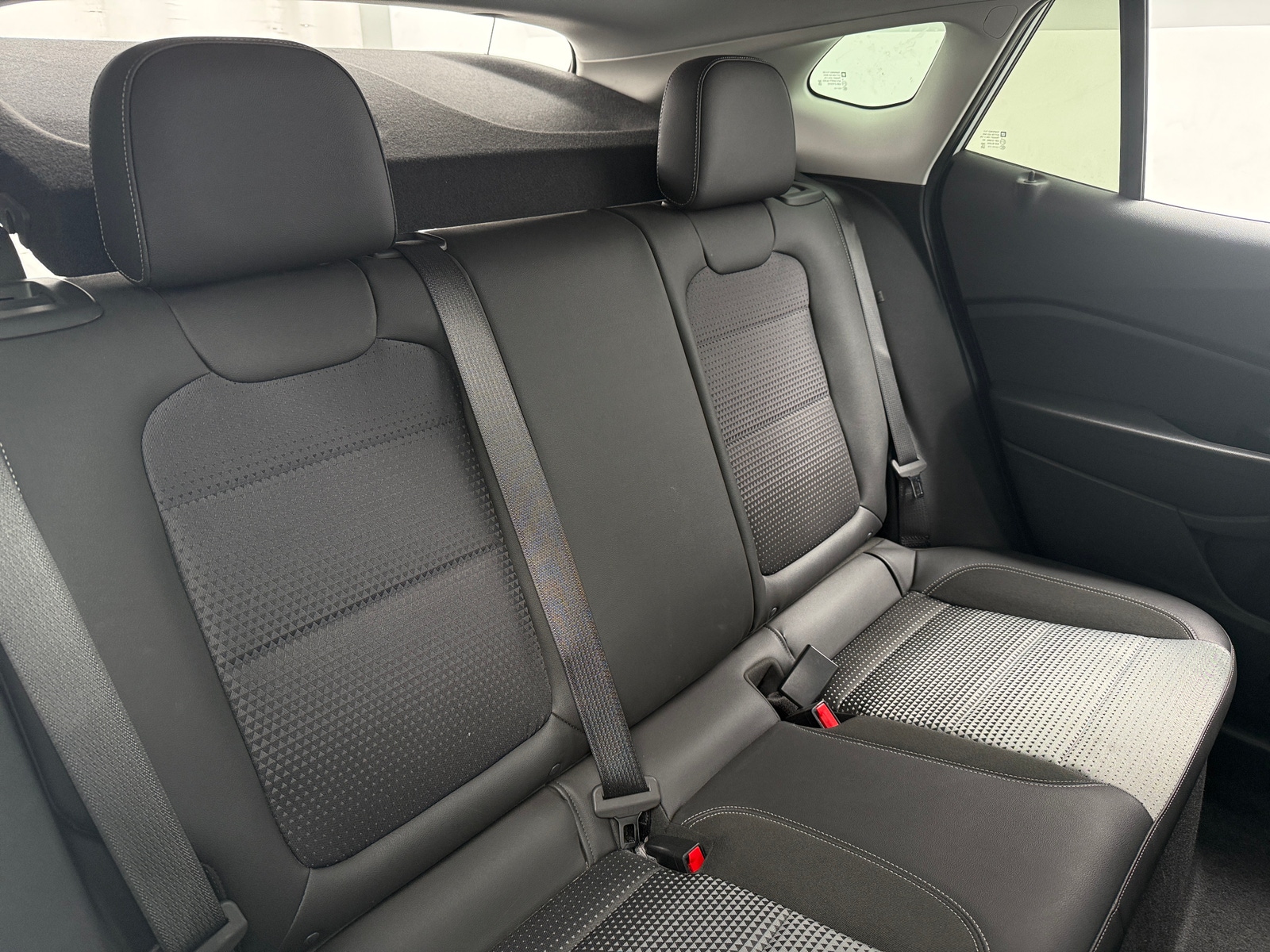 Thumbnail: 2025 Chevrolet Trax - 6