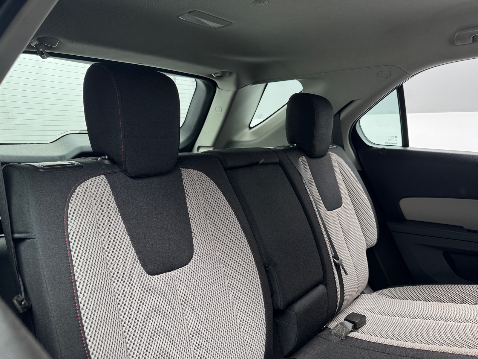 Thumbnail: 2017 Chevrolet Equinox - 6