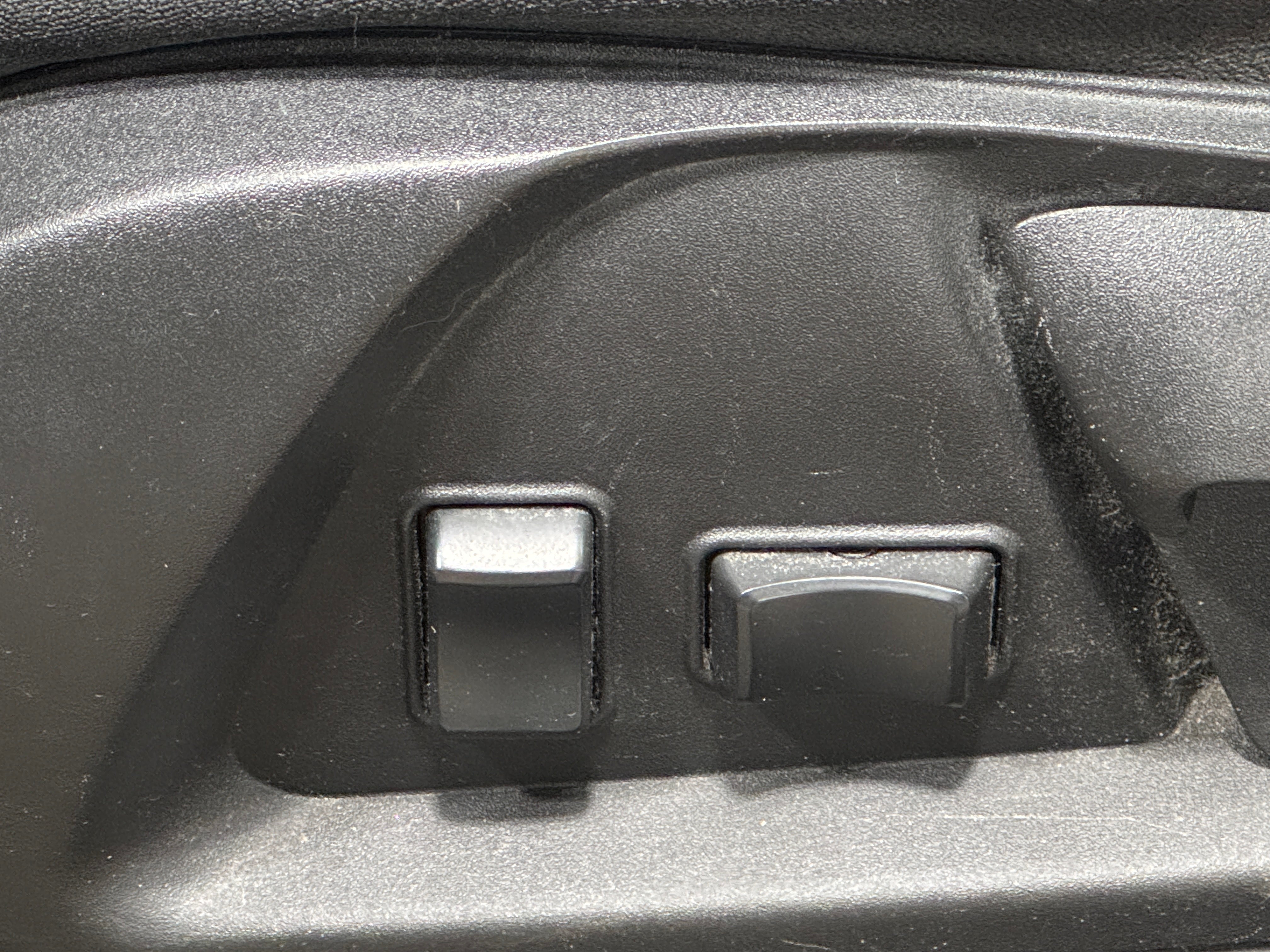 Used 2017 Chevrolet Equinox LS with VIN 2GNALBEK6H1602278 for sale in Auburn, WA