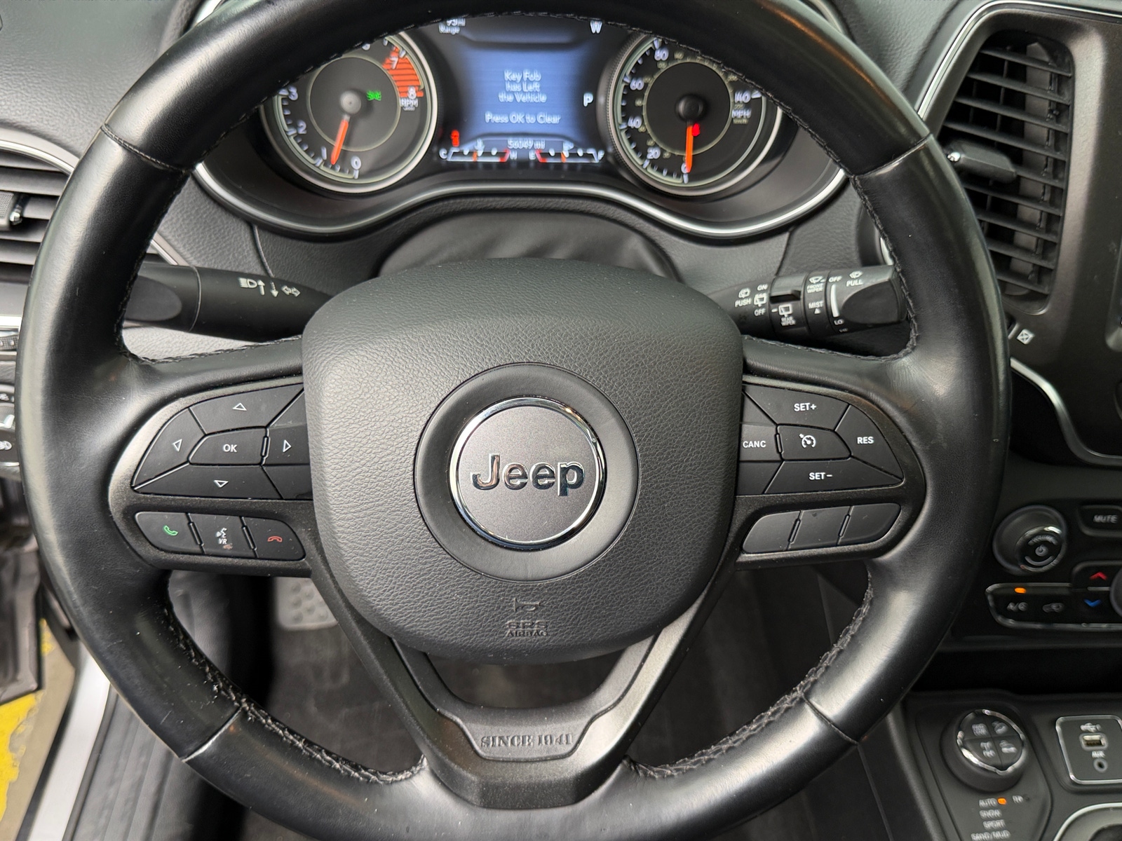 Thumbnail: 2020 Jeep Cherokee - 5