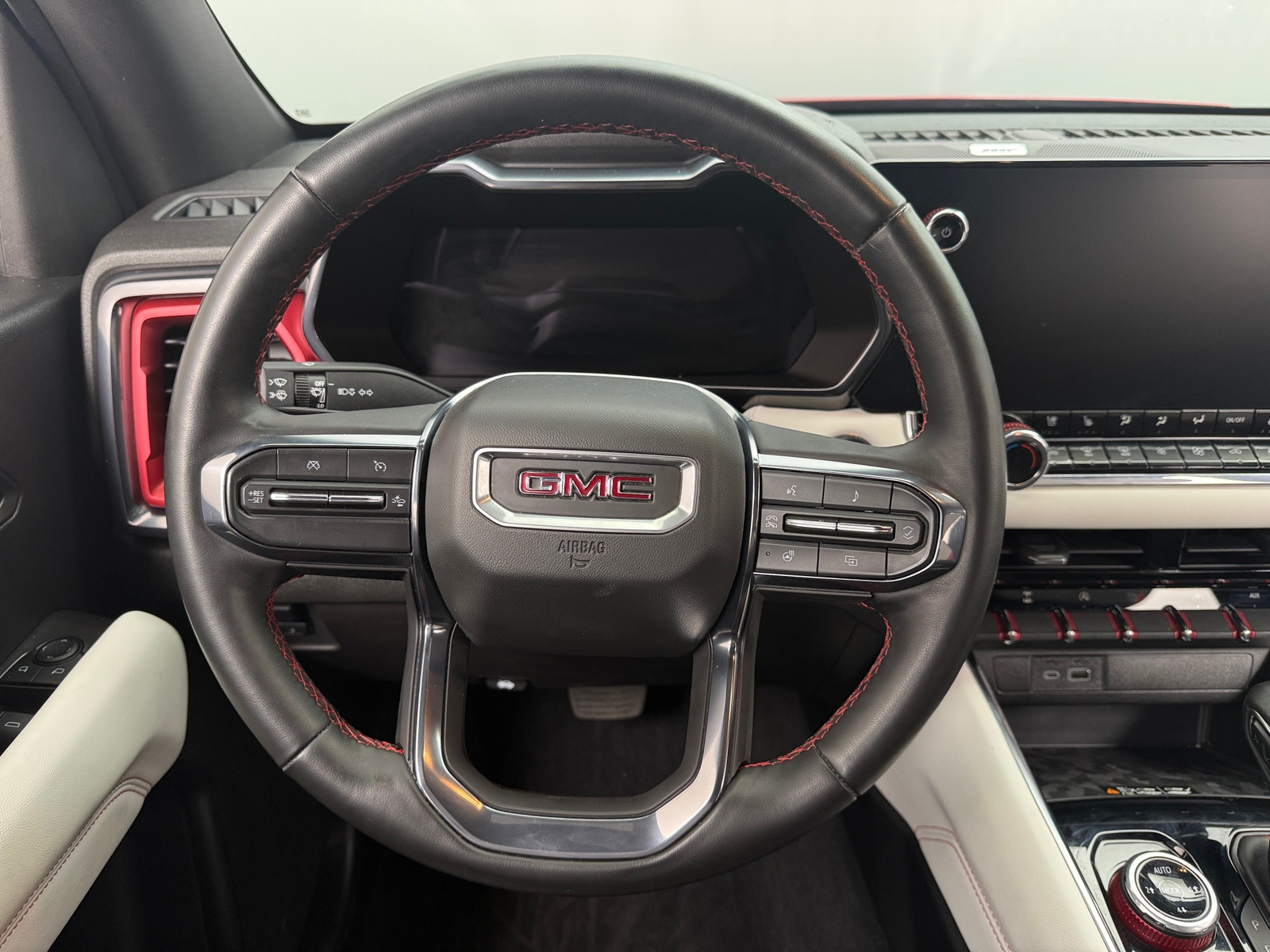 Thumbnail: 2023 GMC Canyon - 4