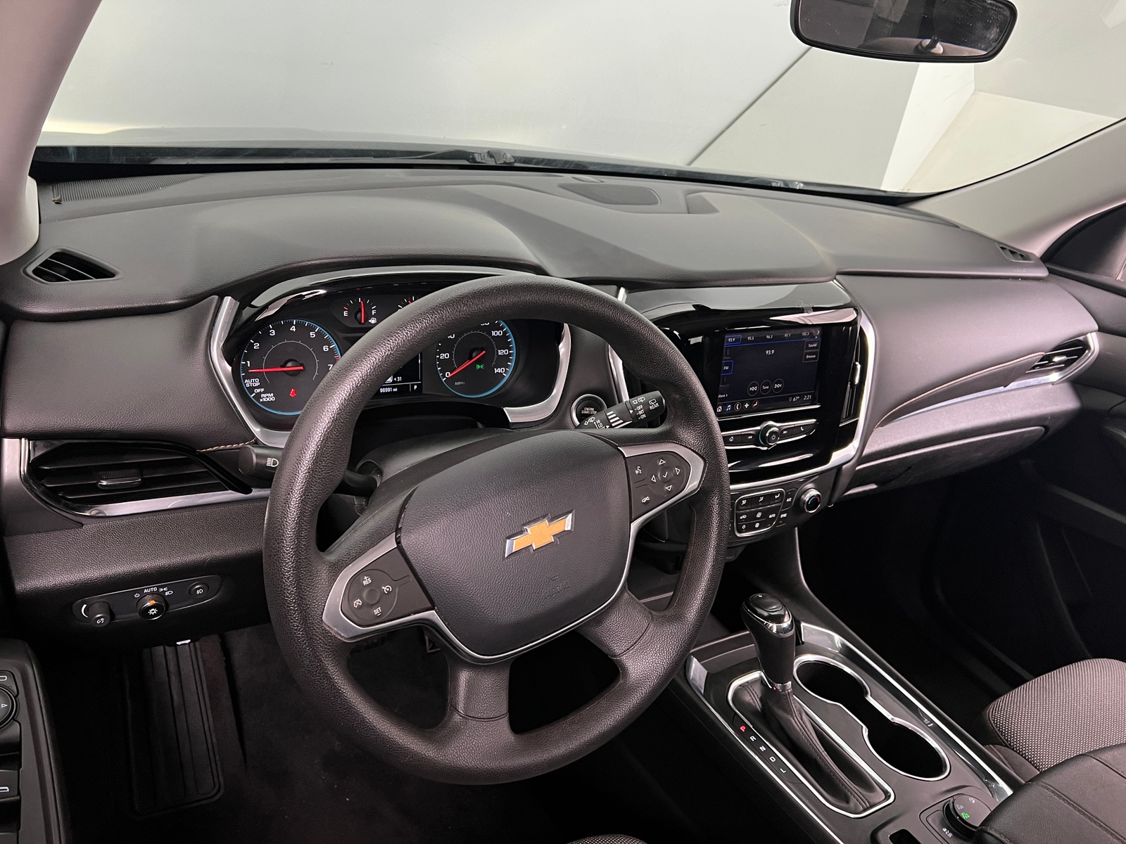 Thumbnail: 2020 Chevrolet Traverse - 3