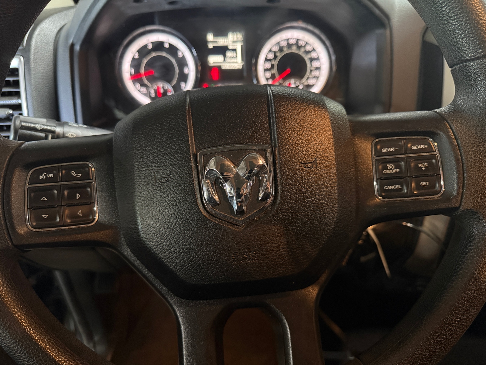 Thumbnail: 2019 RAM 1500 Classic - 5