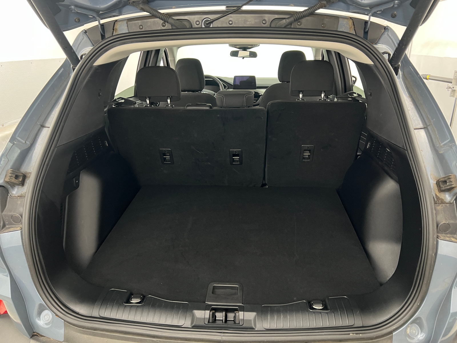 Thumbnail: 2023 Ford Escape - 7