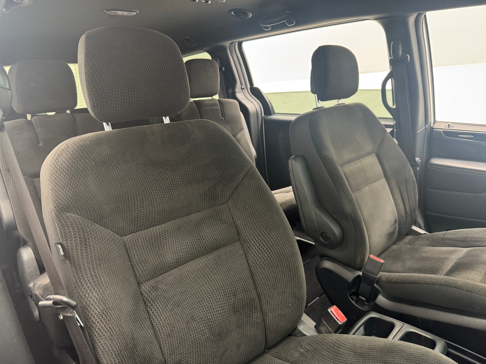Thumbnail: 2018 Dodge Grand Caravan - 2