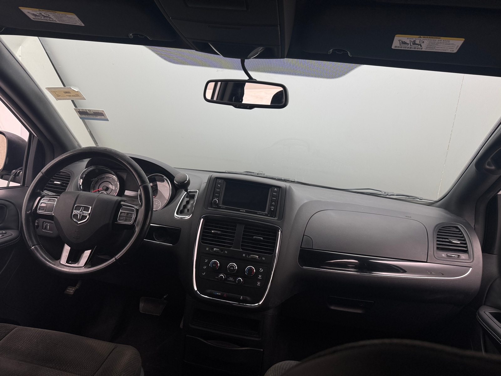 Thumbnail: 2018 Dodge Grand Caravan - 3