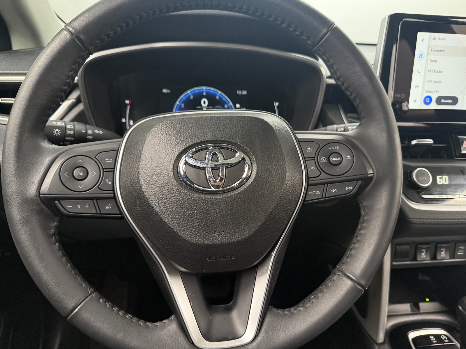 Thumbnail: 2024 Toyota Corolla Cross - 4