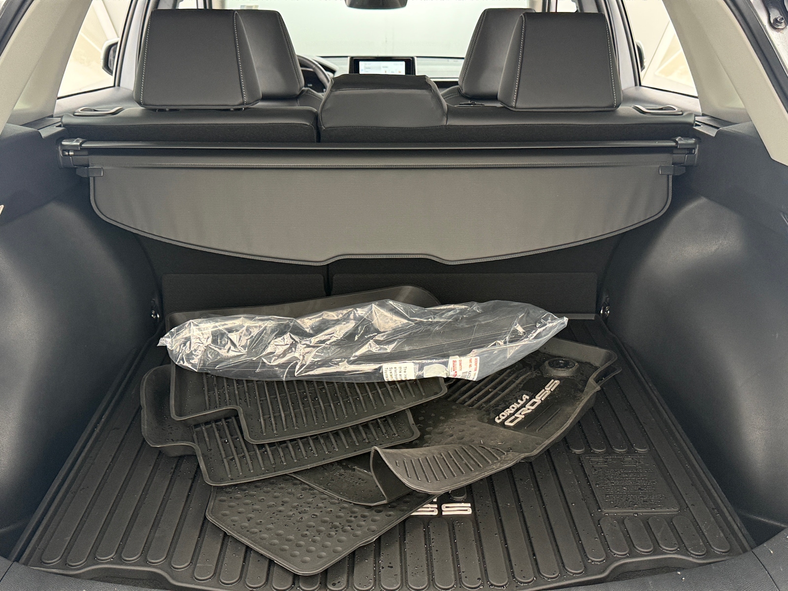 Thumbnail: 2024 Toyota Corolla Cross - 6