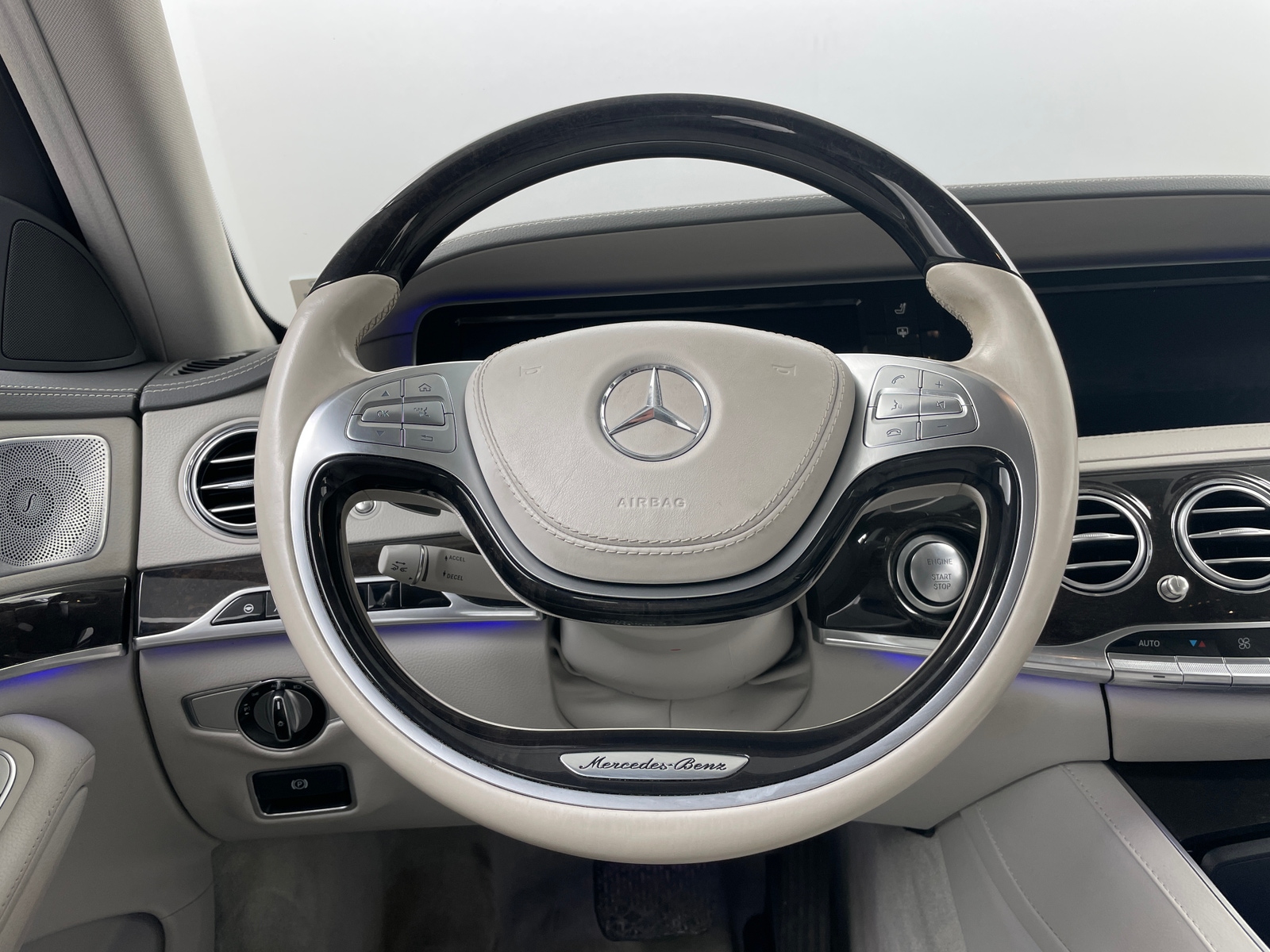 Thumbnail: 2015 Mercedes-Benz S-Class - 4