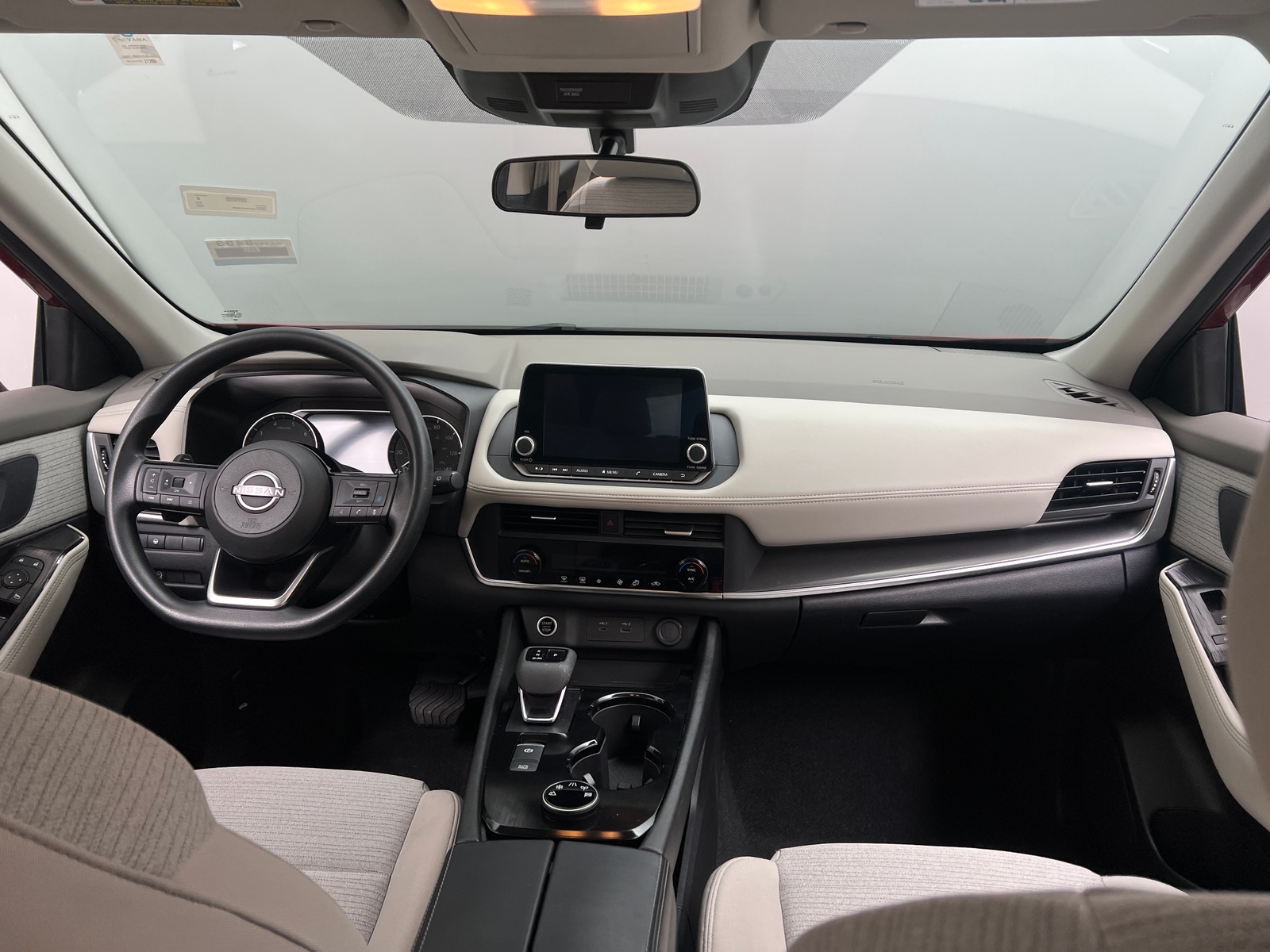 Thumbnail: 2023 Nissan Rogue - 3