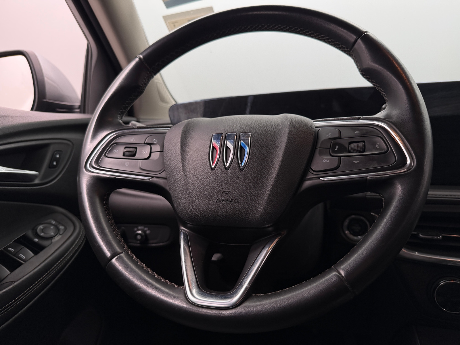 Thumbnail: 2024 Buick Encore GX - 4