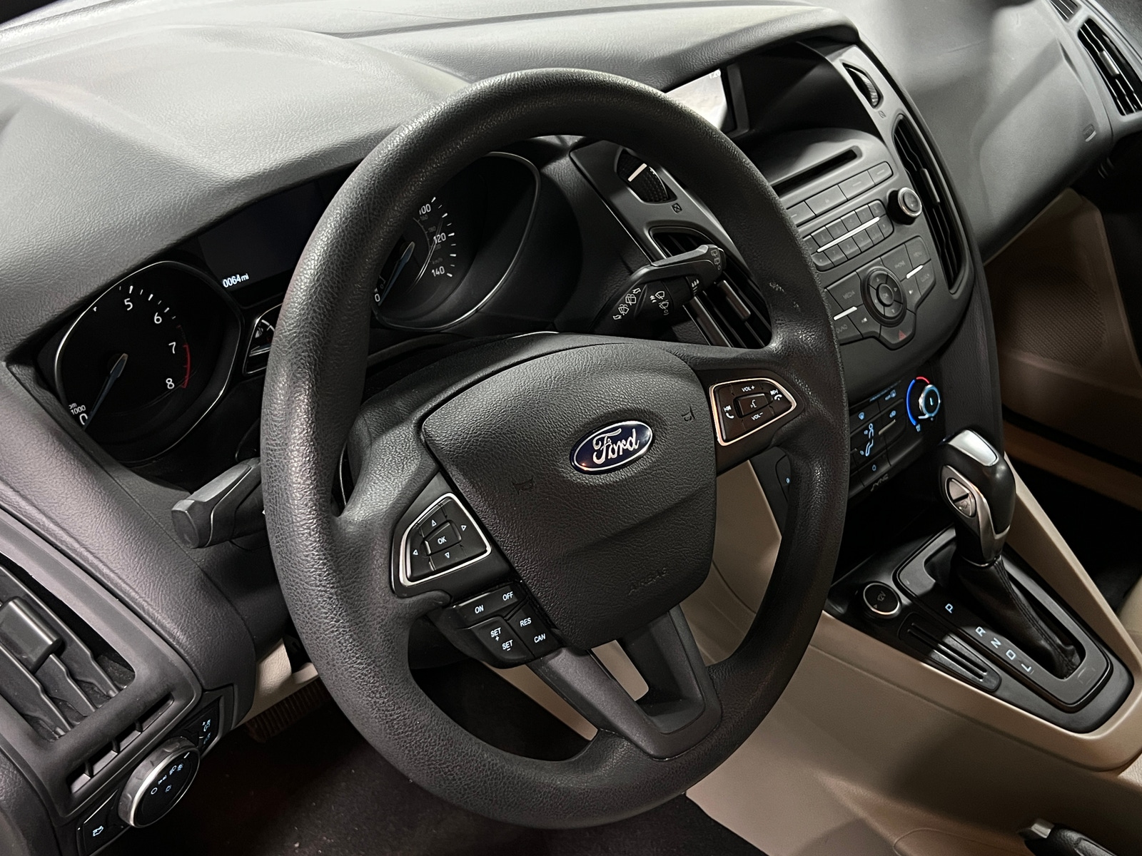 Thumbnail: 2016 Ford Focus - 5