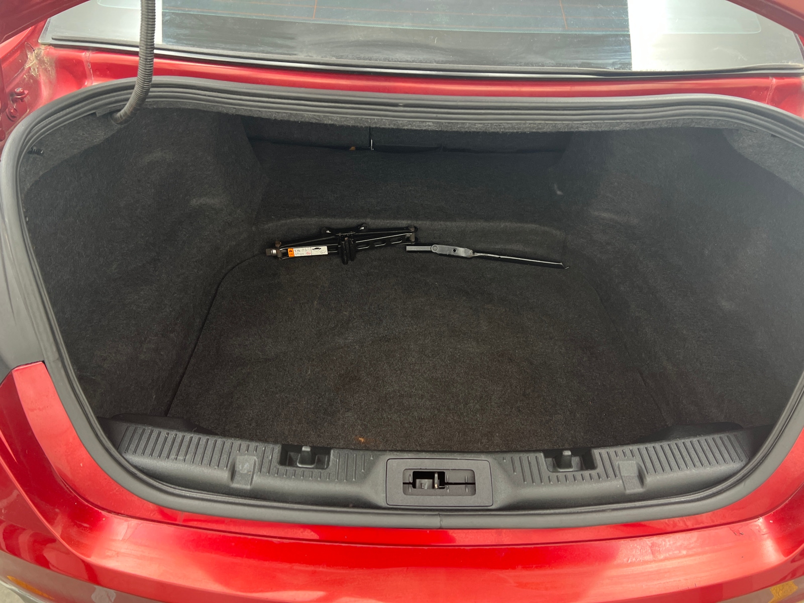 Thumbnail: 2013 Ford Taurus - 6