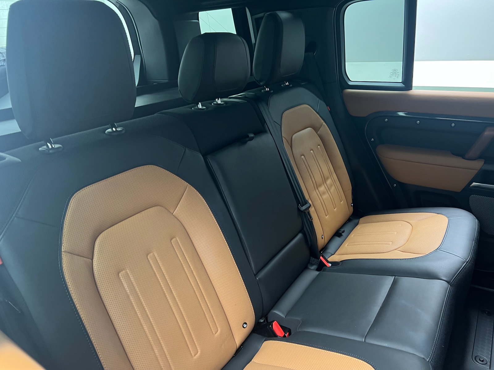 Thumbnail: 2024 Land Rover Defender - 5