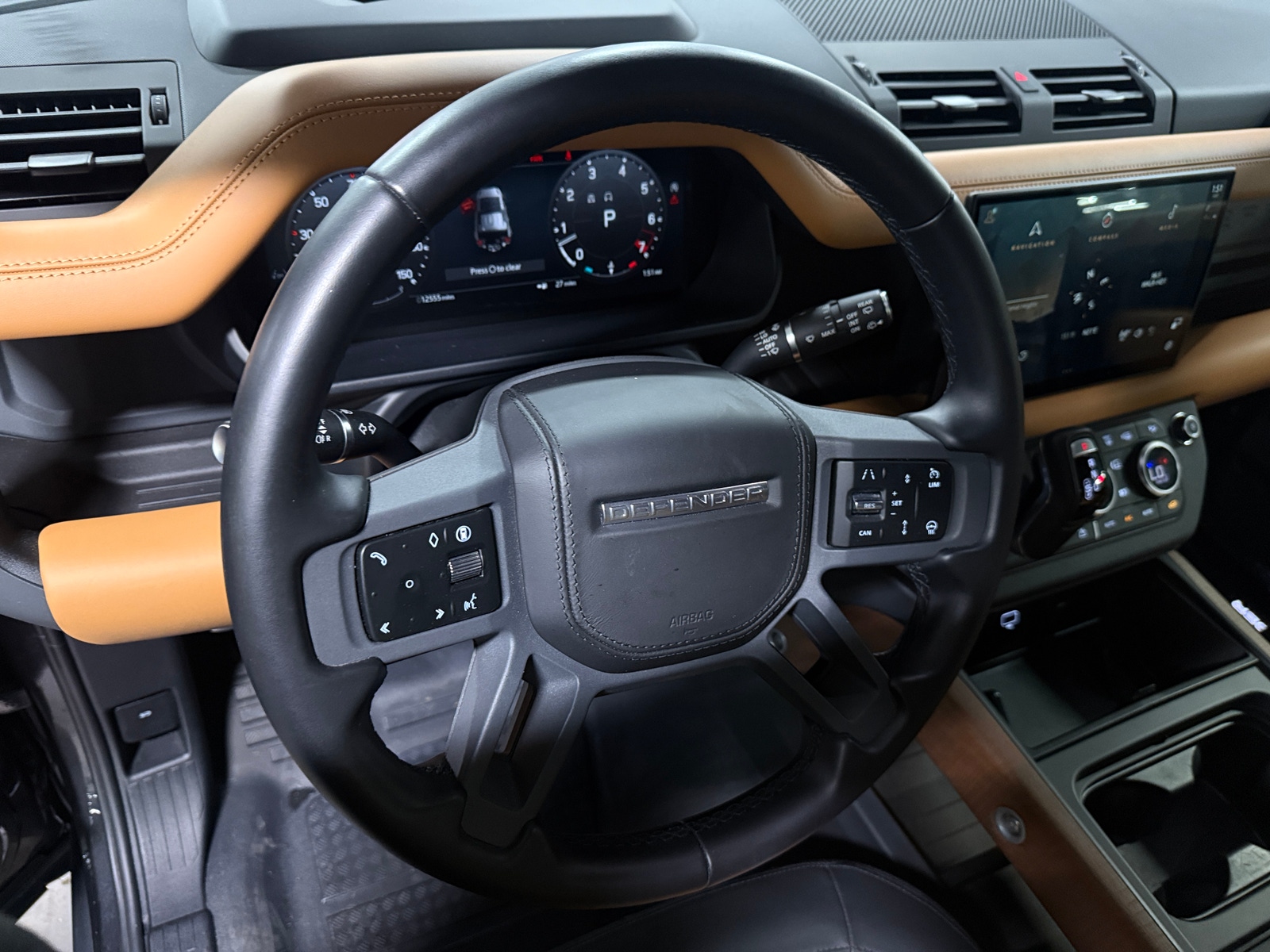 Thumbnail: 2024 Land Rover Defender - 4