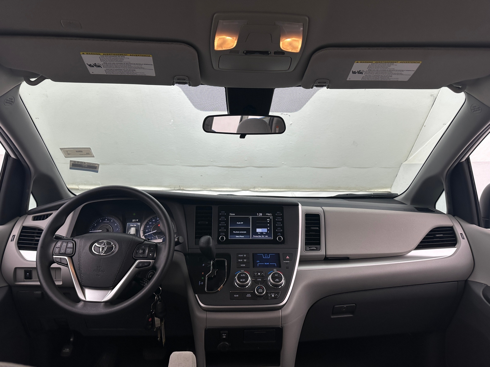 Thumbnail: 2020 Toyota Sienna - 3