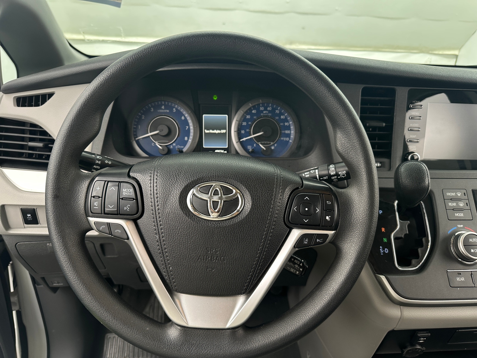 Thumbnail: 2020 Toyota Sienna - 5