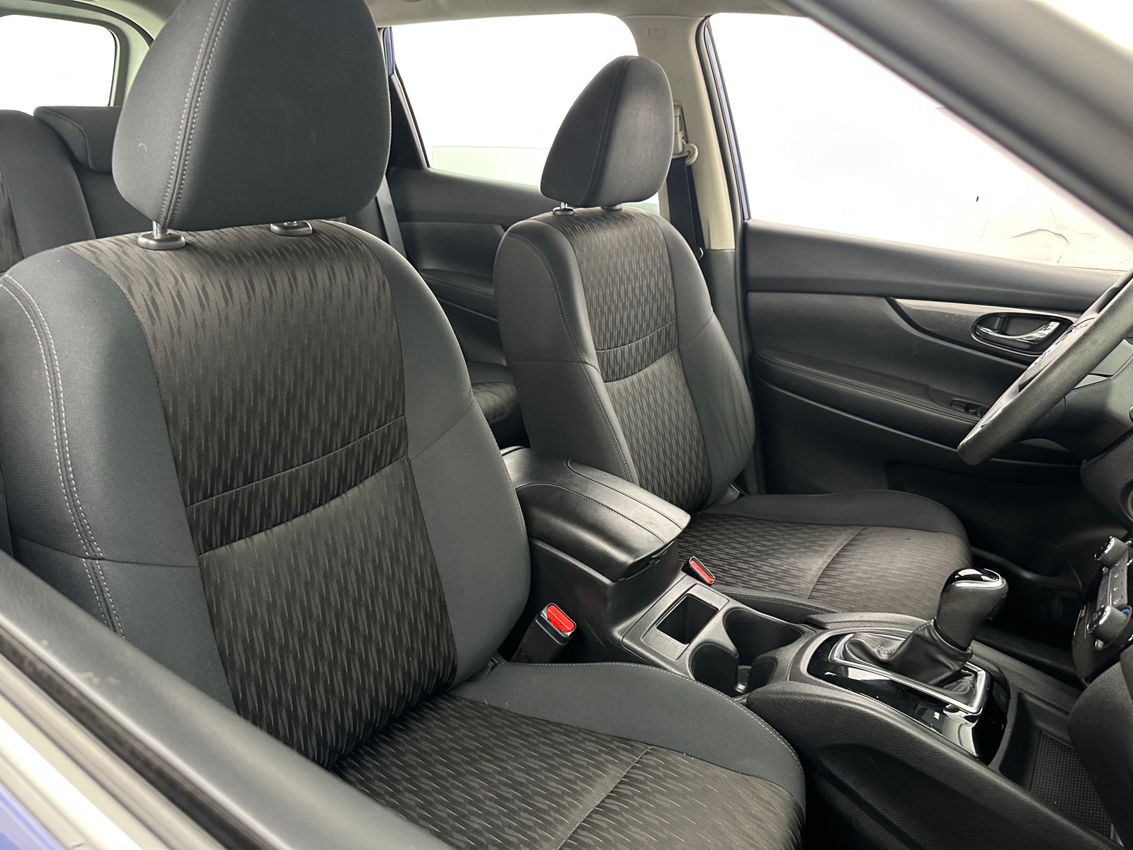 Thumbnail: 2018 Nissan Rogue - 2