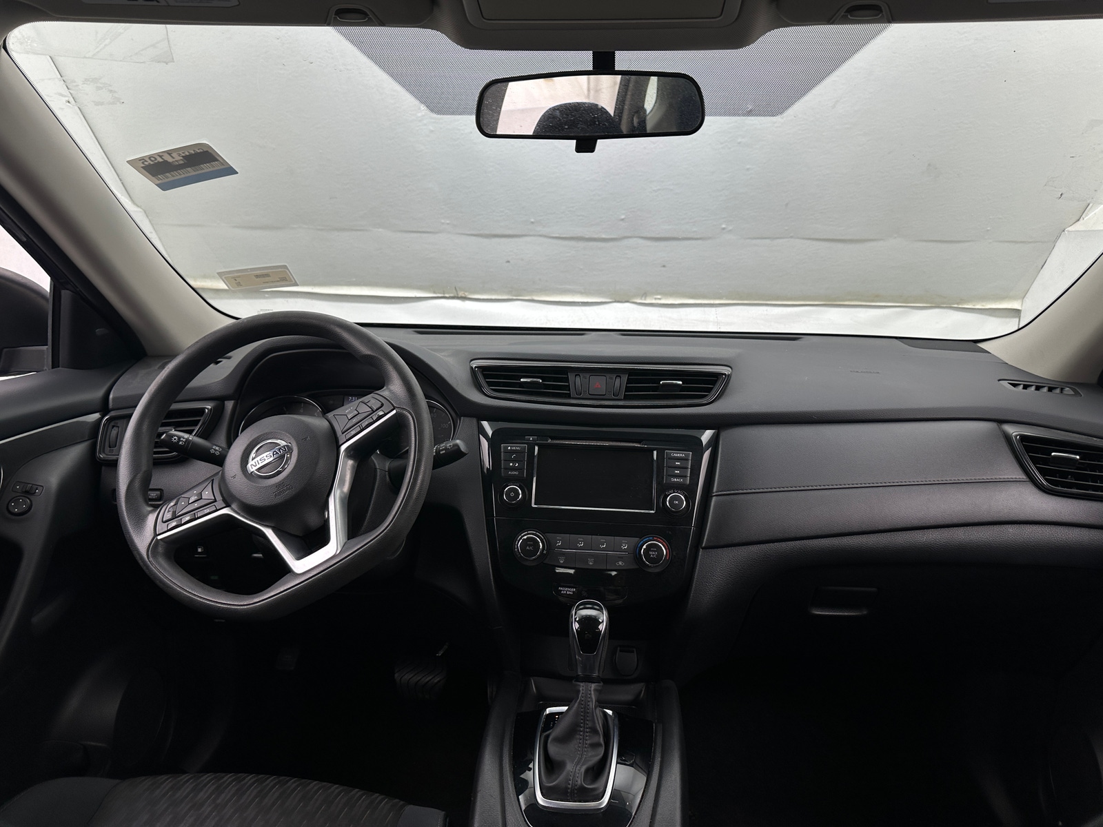 Thumbnail: 2018 Nissan Rogue - 3